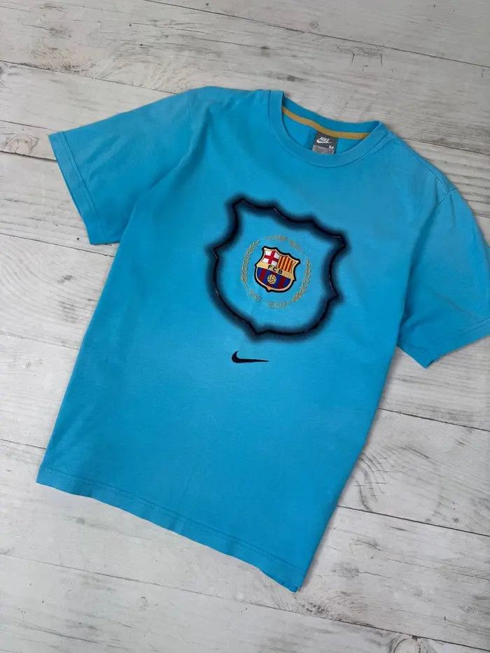 Nike Vintage Nike FC Barcelona 2007 T Shirt Center Swoosh Size US M / EU 48-50 / 2 - 3 Thumbnail
