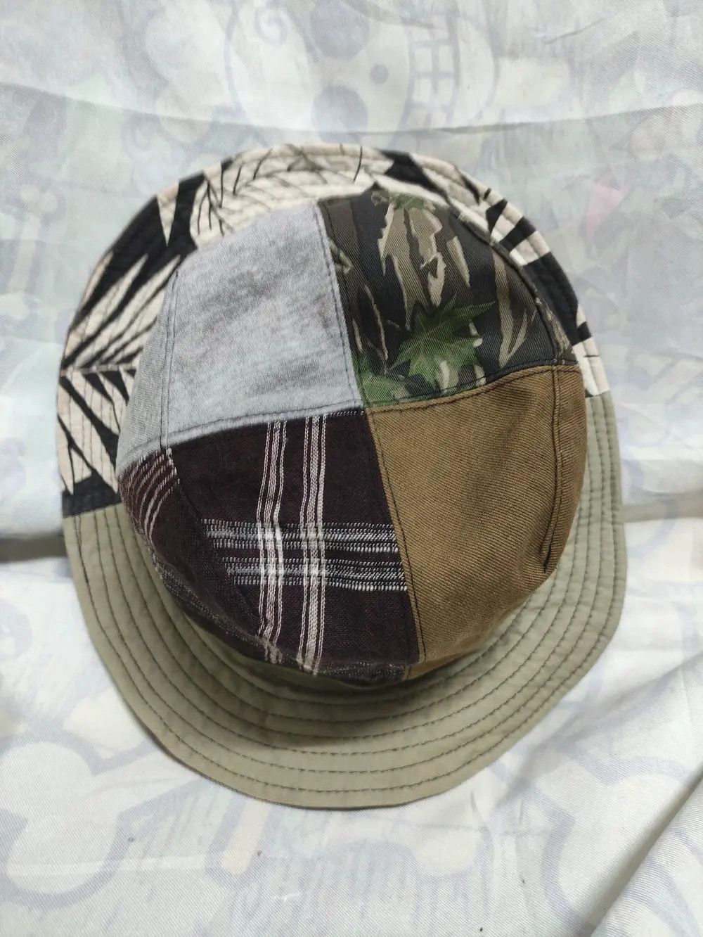 Japanese Brand FCLIFE PATCHWORK MULTI DESIGN REVERSIBLE BUCKET HAT Size ONE SIZE - 8 Thumbnail