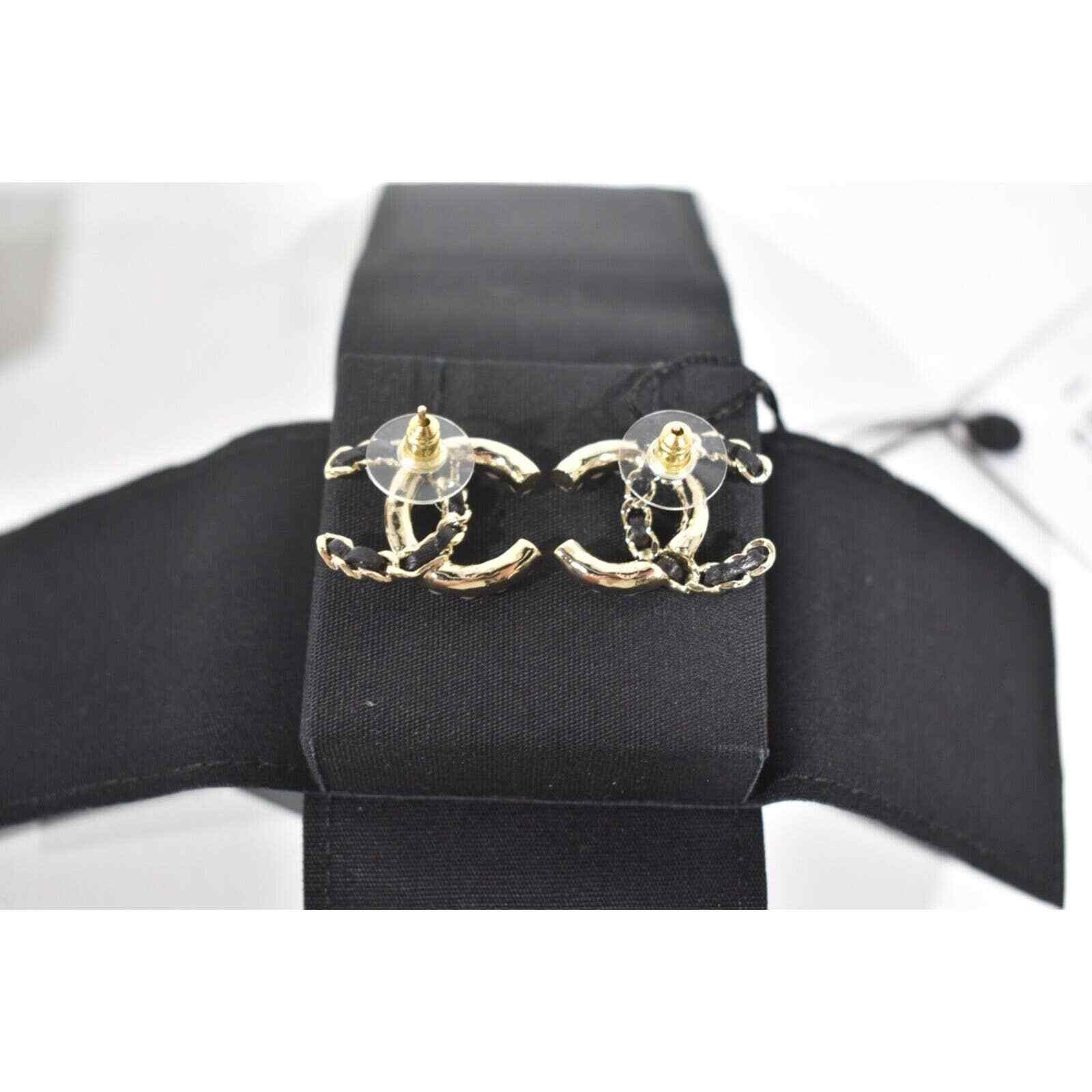 Chanel Chanel Pearl White Gold Black Drop Statement Stud Earrings Size ONE SIZE - 10 Thumbnail