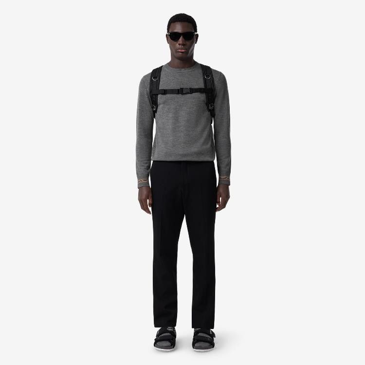 Burberry o1w1db10326 Icon Striped Trim Wool Sweater in Grey Size US XS / EU 42 / 0 - 2 Thumbnail