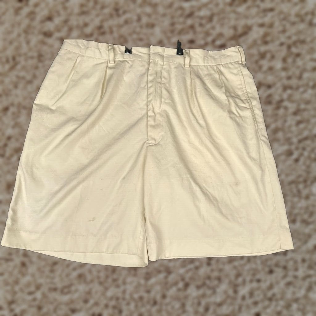 Polo Ralph Lauren Polo Ralph Lauren Polo Golf Shorts Mens 34 Beige Pleated Front Golf Polyester Dress Size US S / EU 44-46 / 1 - 1 Thumbnail