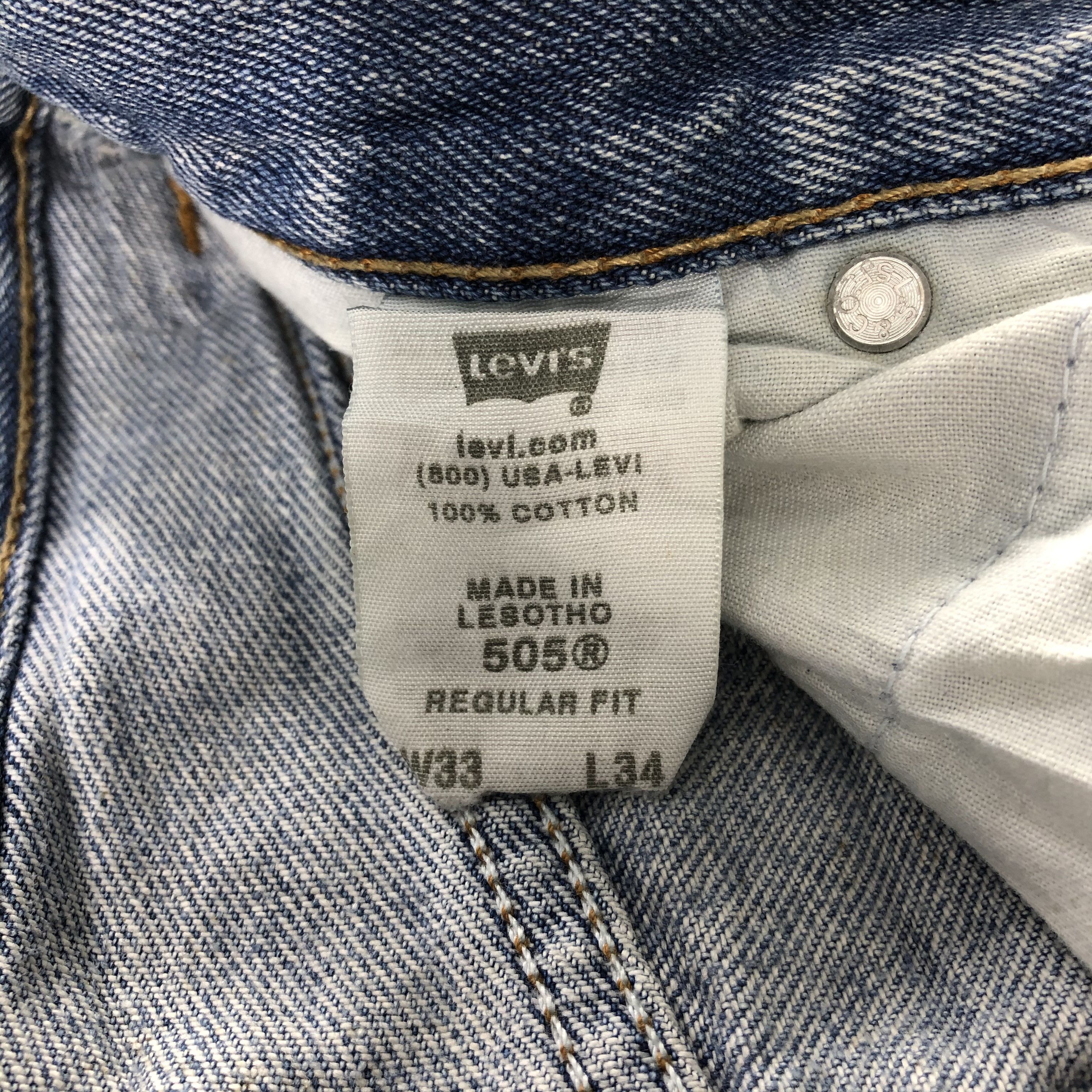 Levi's Vintage Levis 505 Jeans Faded Blue Denim KJ1120 Size US 33 - 11 Thumbnail