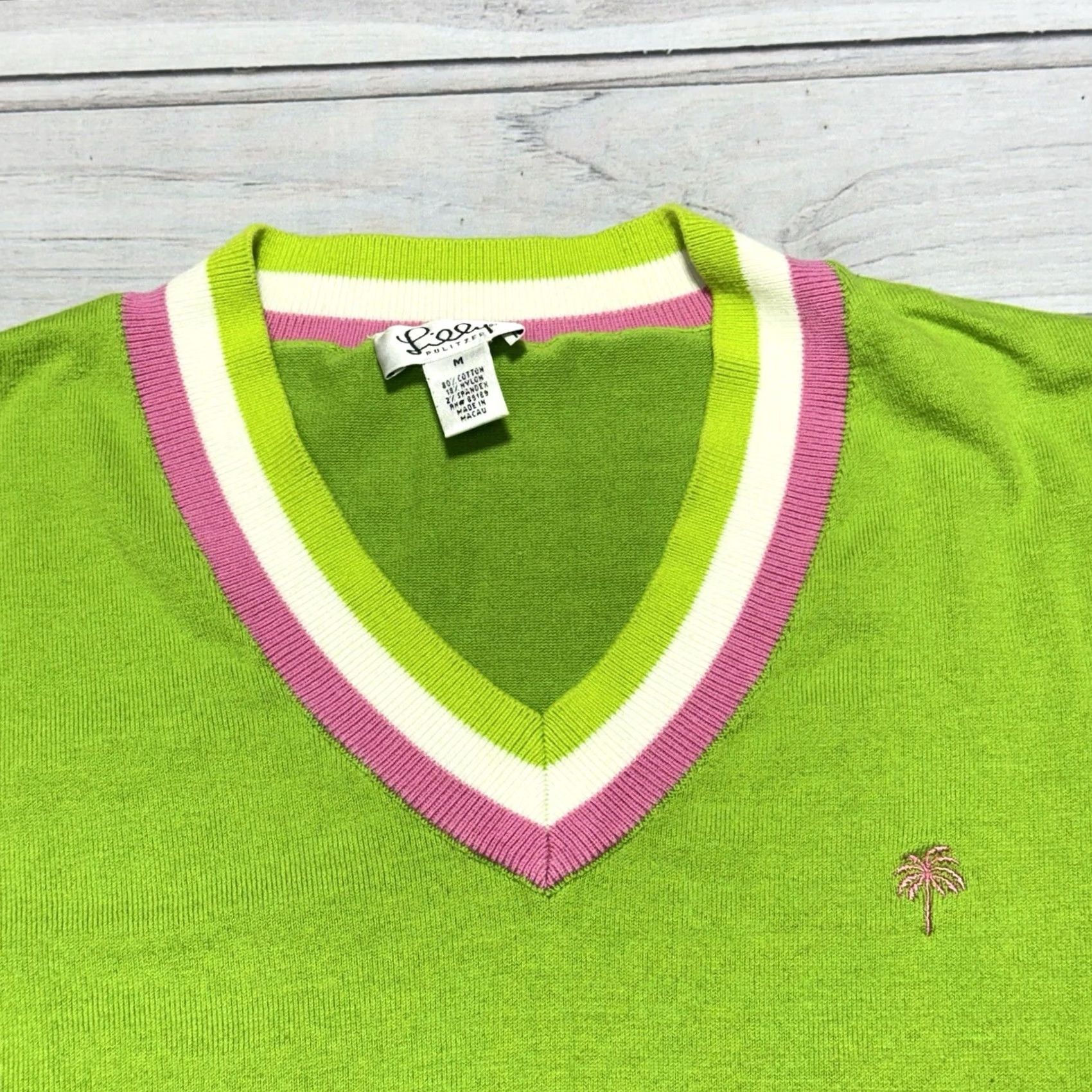 Lilly Pulitzer VINTAGE Lilly Pulitzer Sweater Womens M Green Pink V-Neck Logo Palm Beach Beach - Mens? Size M / US 6-8 / IT 42-44 - 2 Thumbnail