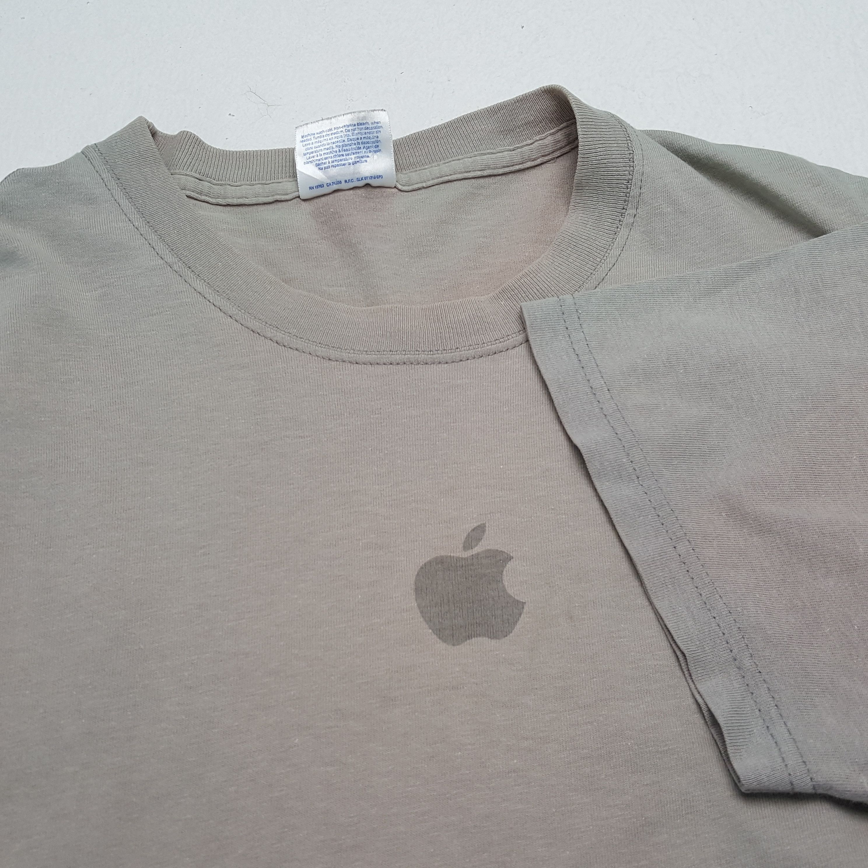 Apple APPLE Tshirt Center Logo Design Promo Style Size US M / EU 48-50 / 2 - 6 Thumbnail