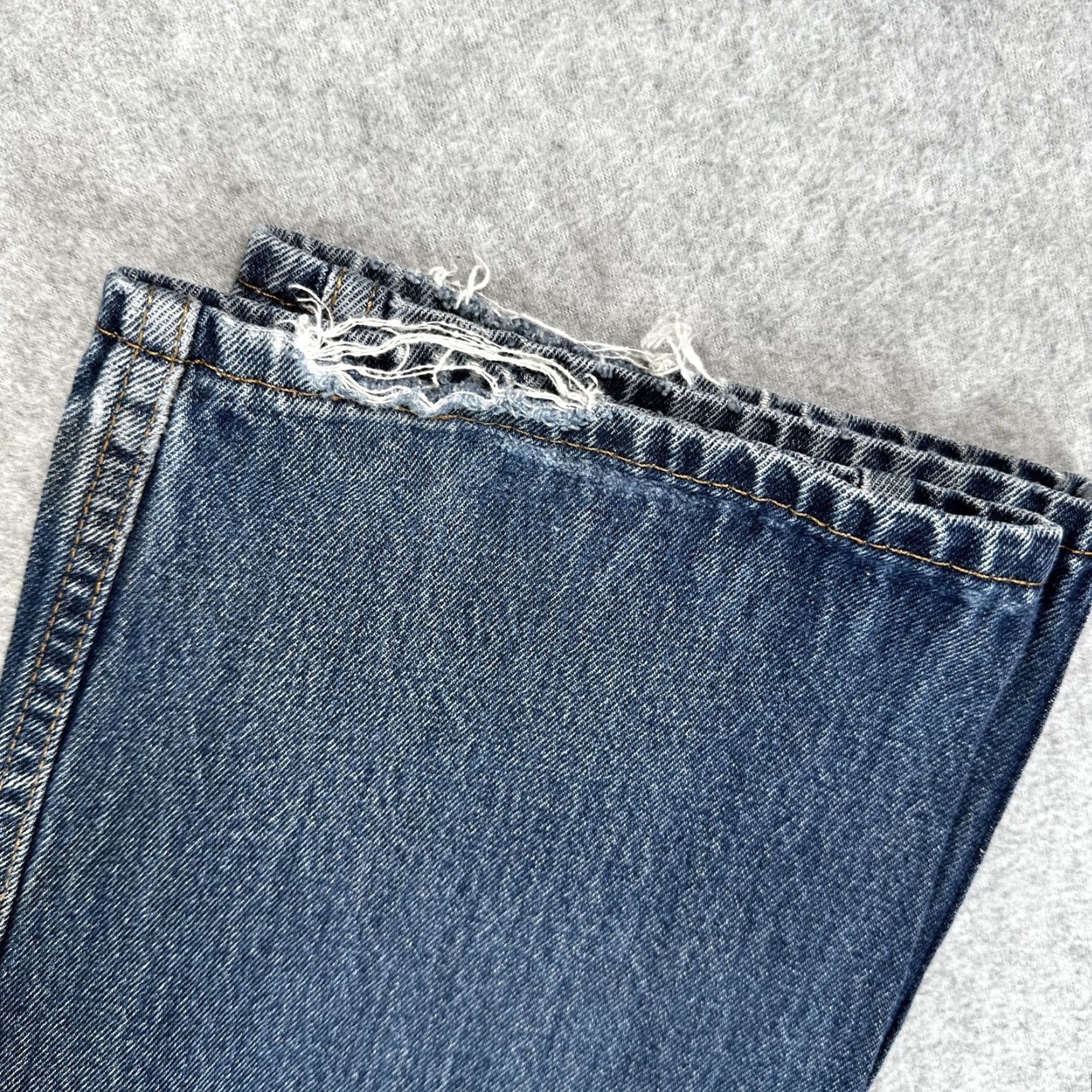 Levi's Levi's 505 Jeans Mens 38x32 Blue Regular Fit Denim Pants Medium Wash Straight Leg Size US 38 / EU 54 - 3 Thumbnail