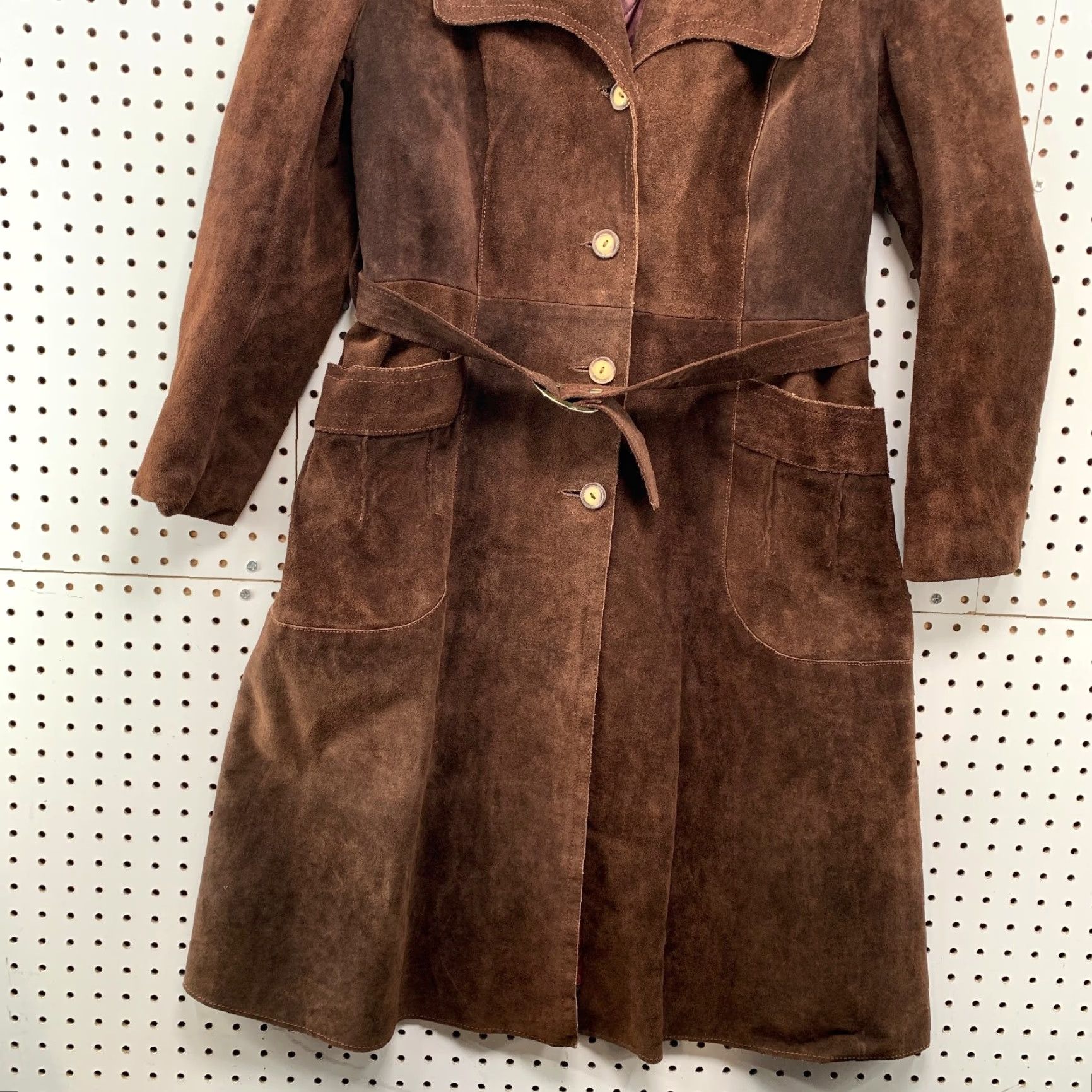Vintage VINTAGE Suede Leather Trench Coat Womens 15/16 Brown Belted Quilt Lined Heavy Size XXL / US 16-18 / IT 52-54 - 7 Thumbnail