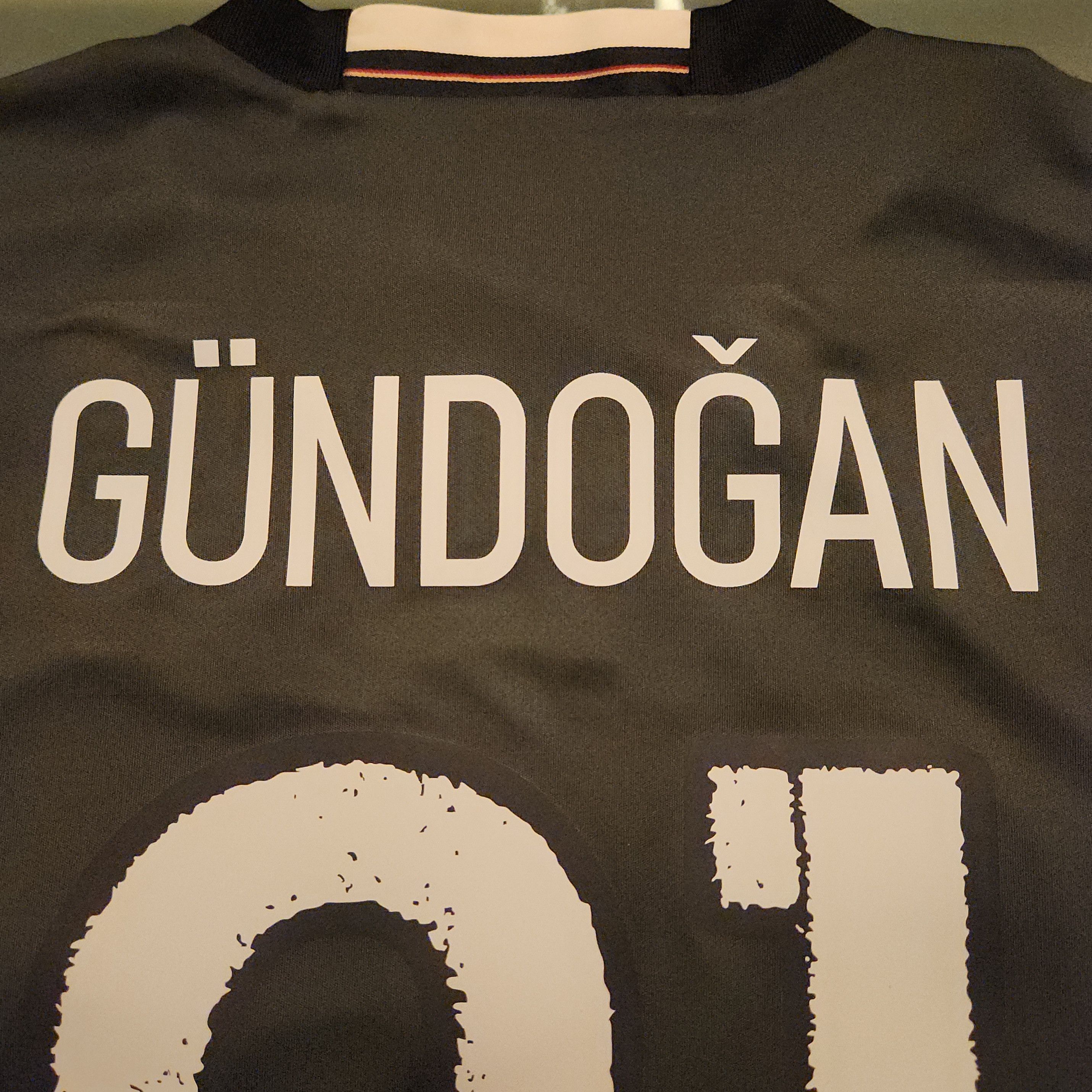 Adidas Authentic Germany GUNDOGAN EURO 2016 2017 16/17 Away Jersey Size US M / EU 48-50 / 2 - 4 Thumbnail