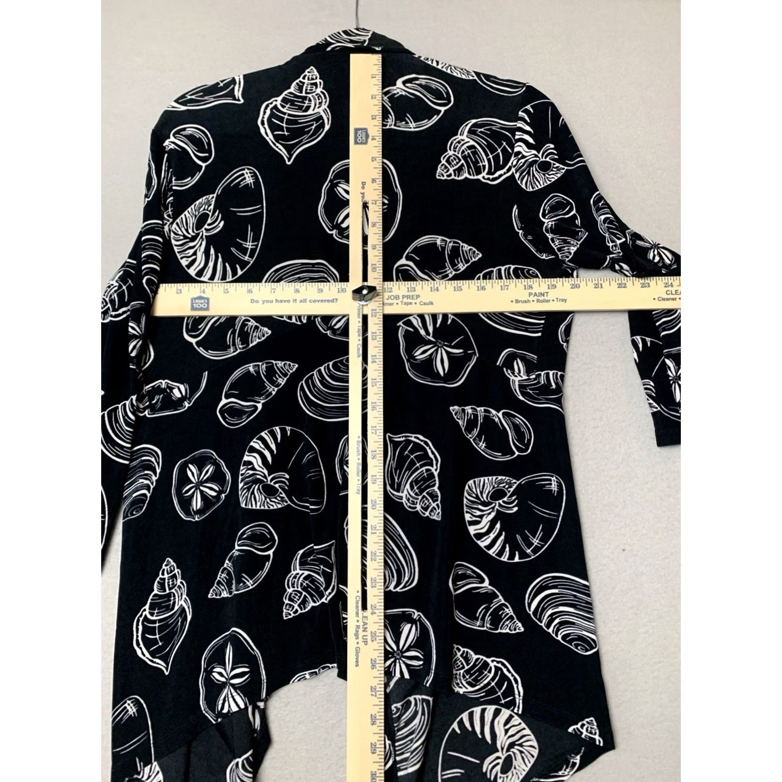 Vintage VINTAGE Chico’s Travelers Cardigan Womans Sz Medium Black Shell Print Slinky Open Front Size M / US 6-8 / IT 42-44 - 6 Thumbnail