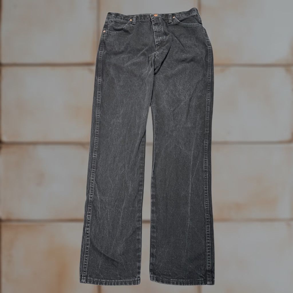 Wrangler Wrangler Jeans Mens 36x35 Black Straight Leg Workwear Cowboy Cut Cotton Denim Size US 36 / EU 52 - 1 Thumbnail