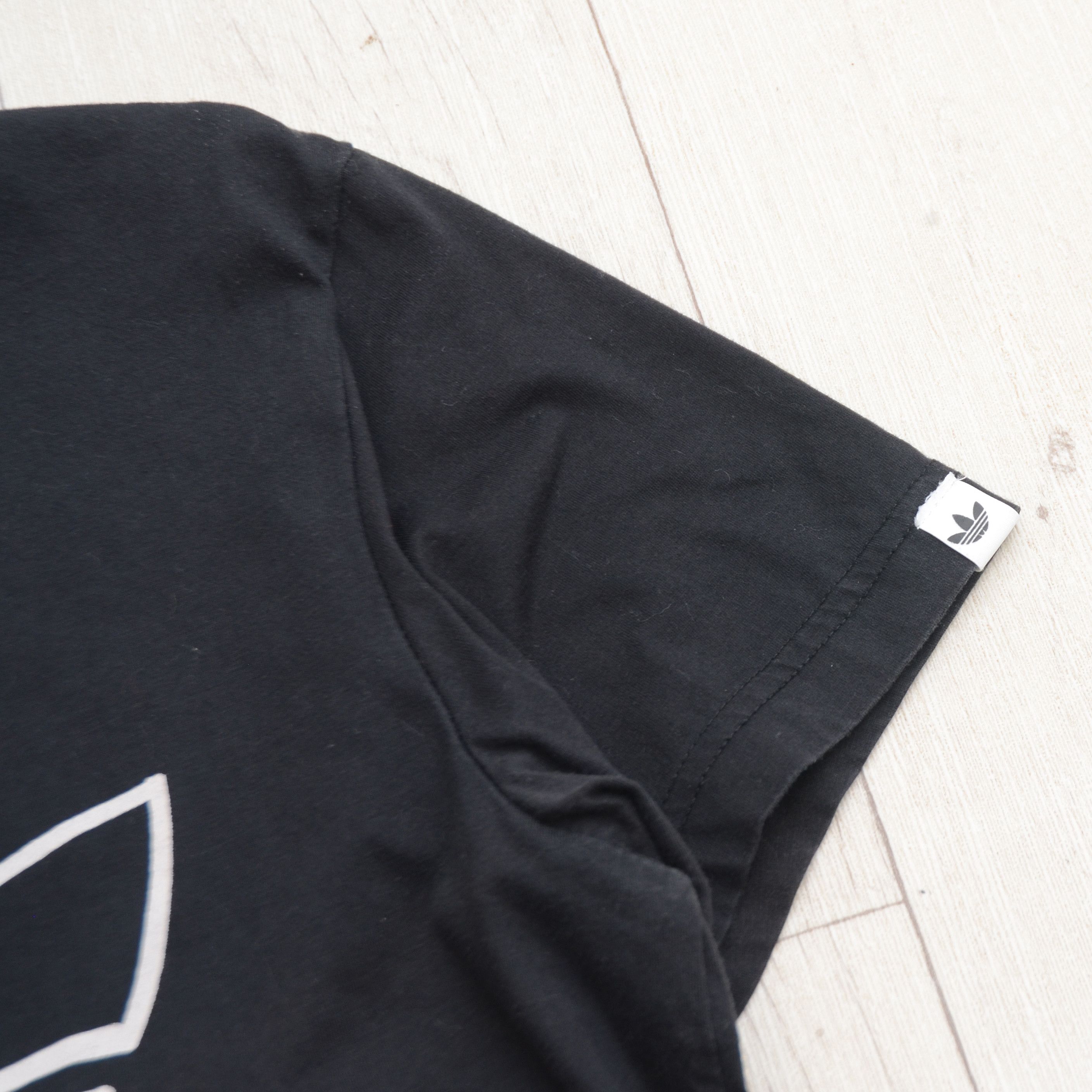 Adidas Vintage Adidas Originals Big Logo T-Shirt Tee Unisex Y2K Size M / US 6-8 / IT 42-44 - 6 Thumbnail