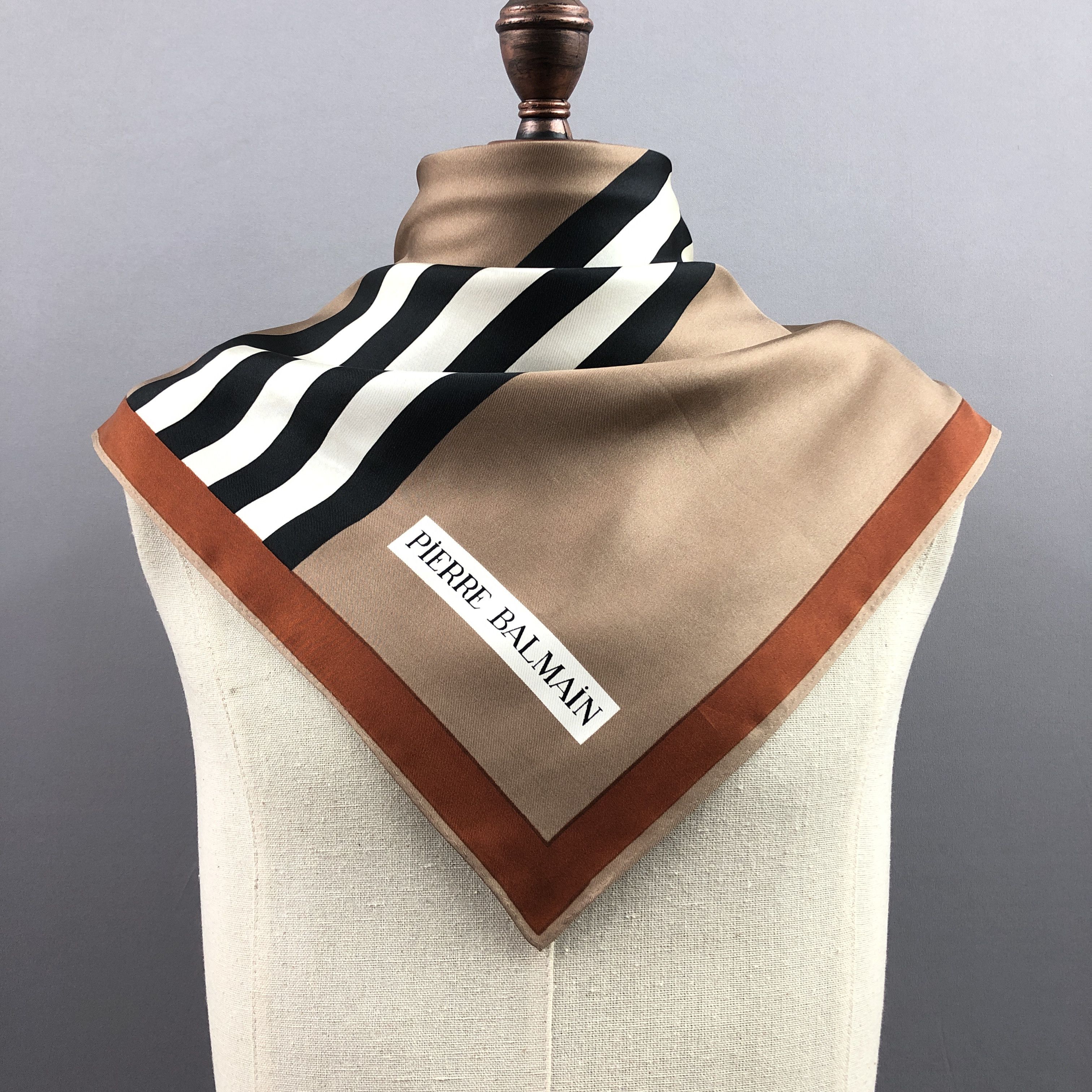 Pierre Balmain × Vintage Vintage Pierre Balmain SILK Scarf Twill Stole Wraps Scarves Size ONE SIZE - 2 Thumbnail