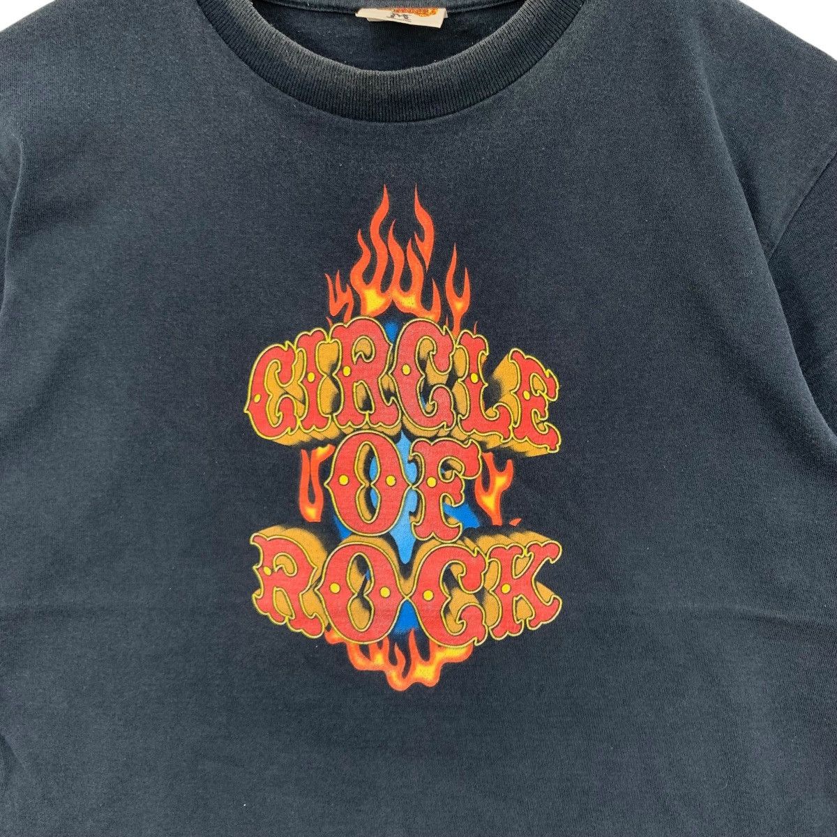Japanese Brand B’Z LIVE GYM Tour 2005 Circle Of Rock Japanese Band Tshirt Size US M / EU 48-50 / 2 - 3 Thumbnail