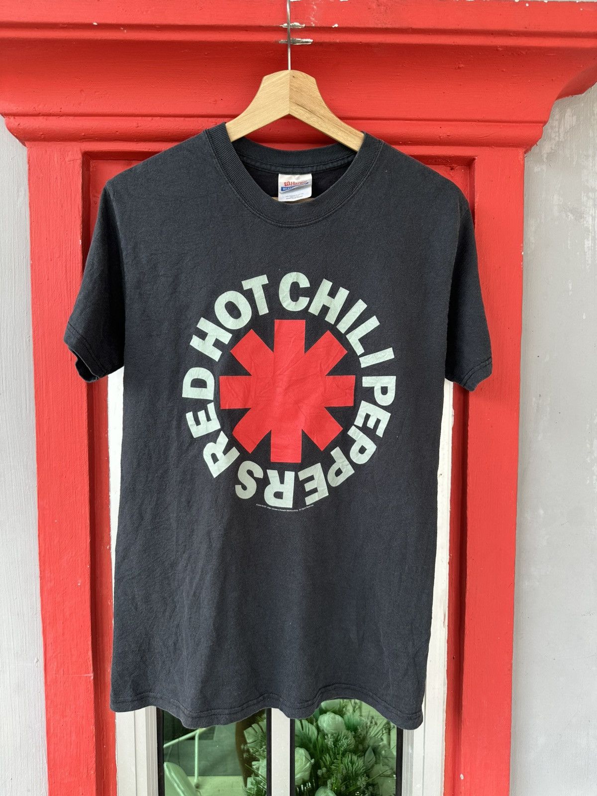 Band Tees Vintage 2006 Red Hot Chilli Peppers Band Tee Size US S / EU 44-46 / 1 - 1 Thumbnail