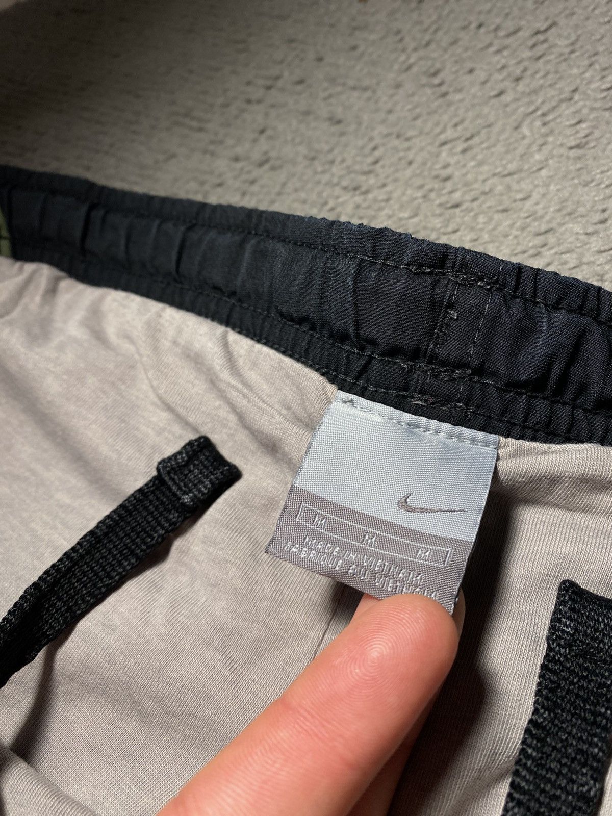 Nike × Vintage Vintage 00’s Nike Swoosh Baggy Staight Fit Sweatpants TN Size US 34 / EU 50 - 14 Thumbnail