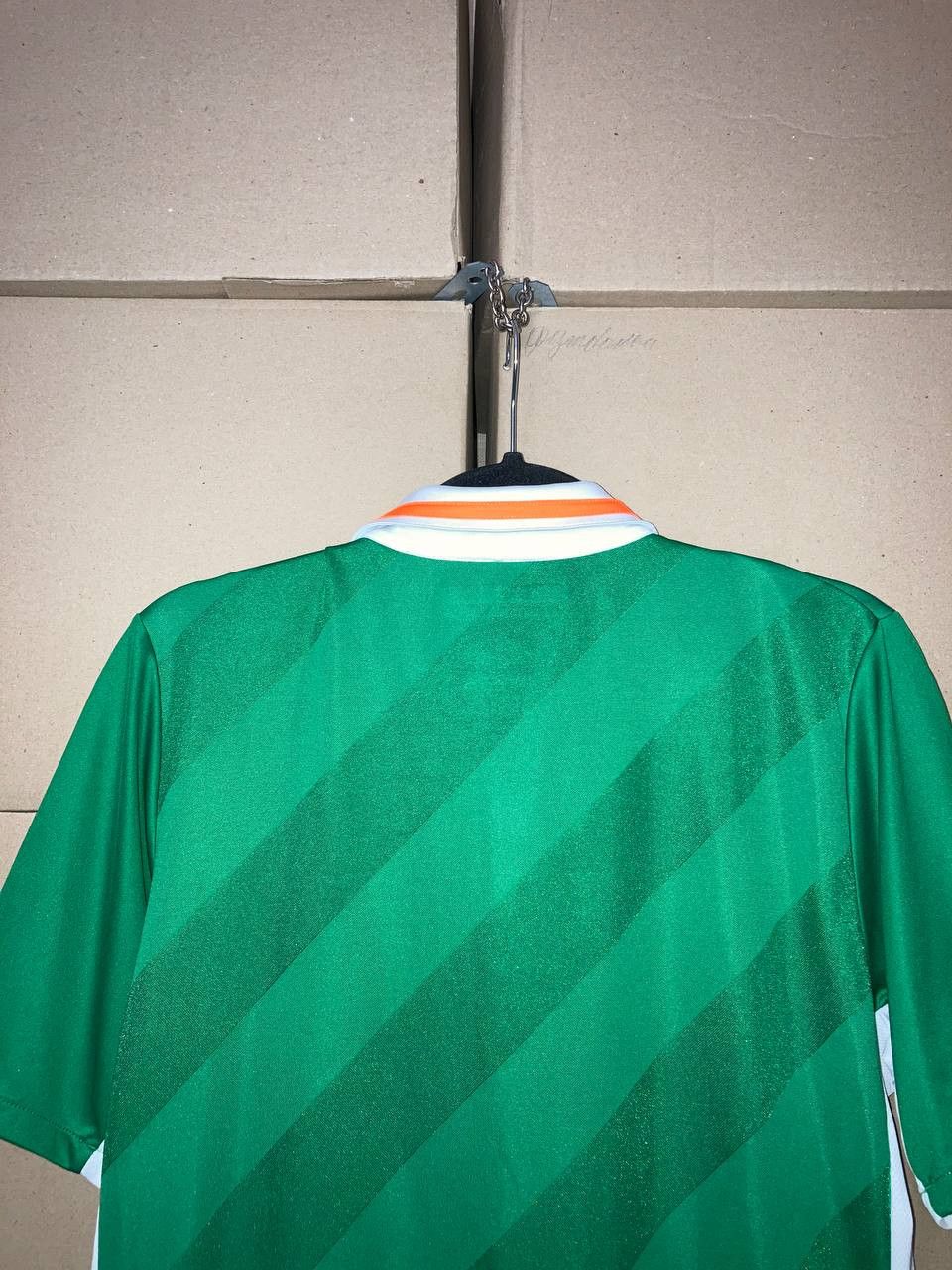 Umbro VINTAGE IRELAND 2016/2017 HOME FOOTBALL SHIRT UMBRO Y2K Size US M / EU 48-50 / 2 - 3 Thumbnail