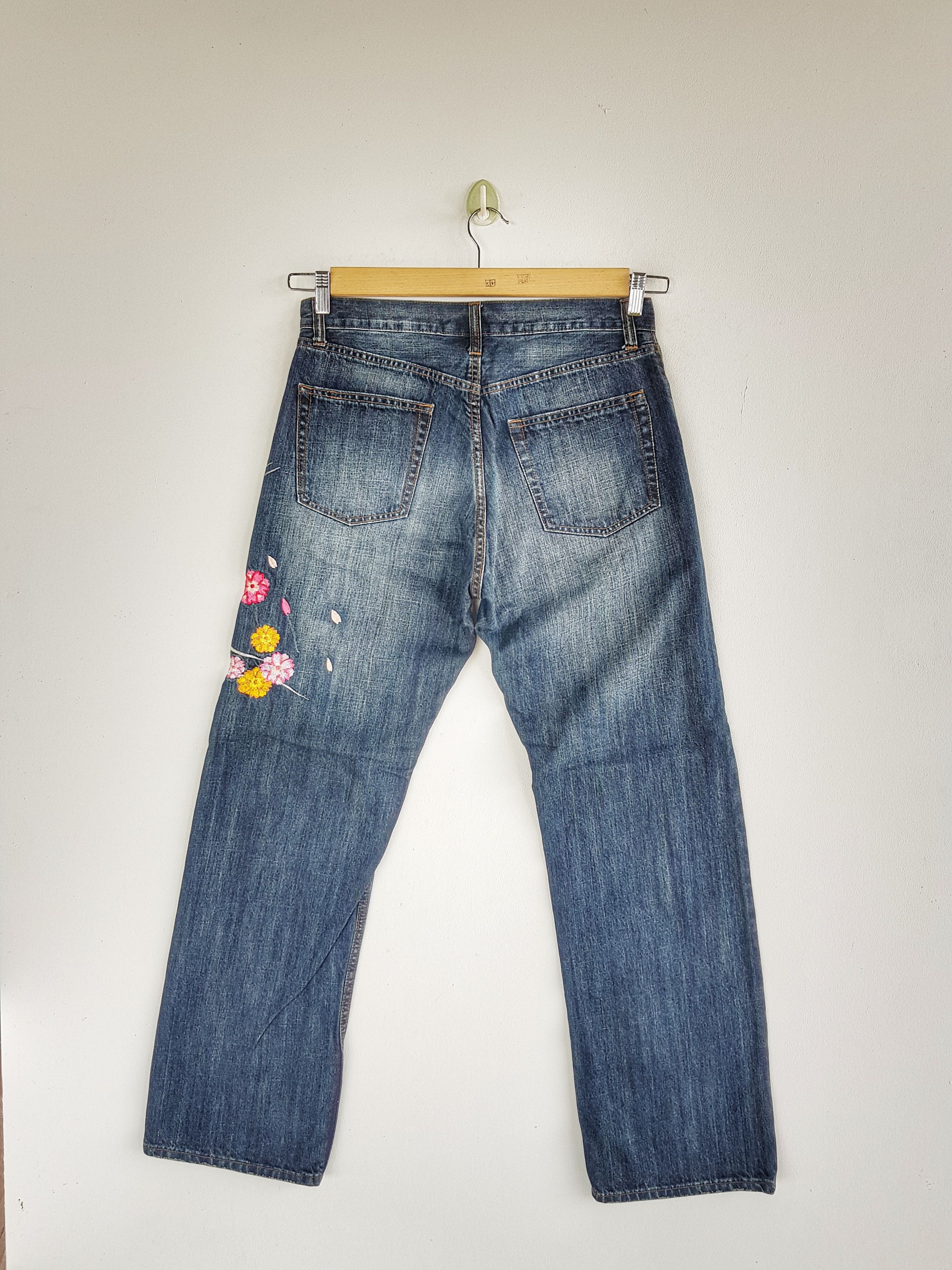 Japanese Brand Vintage Japanese Sukajan Jeans Embroidery Sakura Denim Size US 32 / EU 48 - 2 Thumbnail