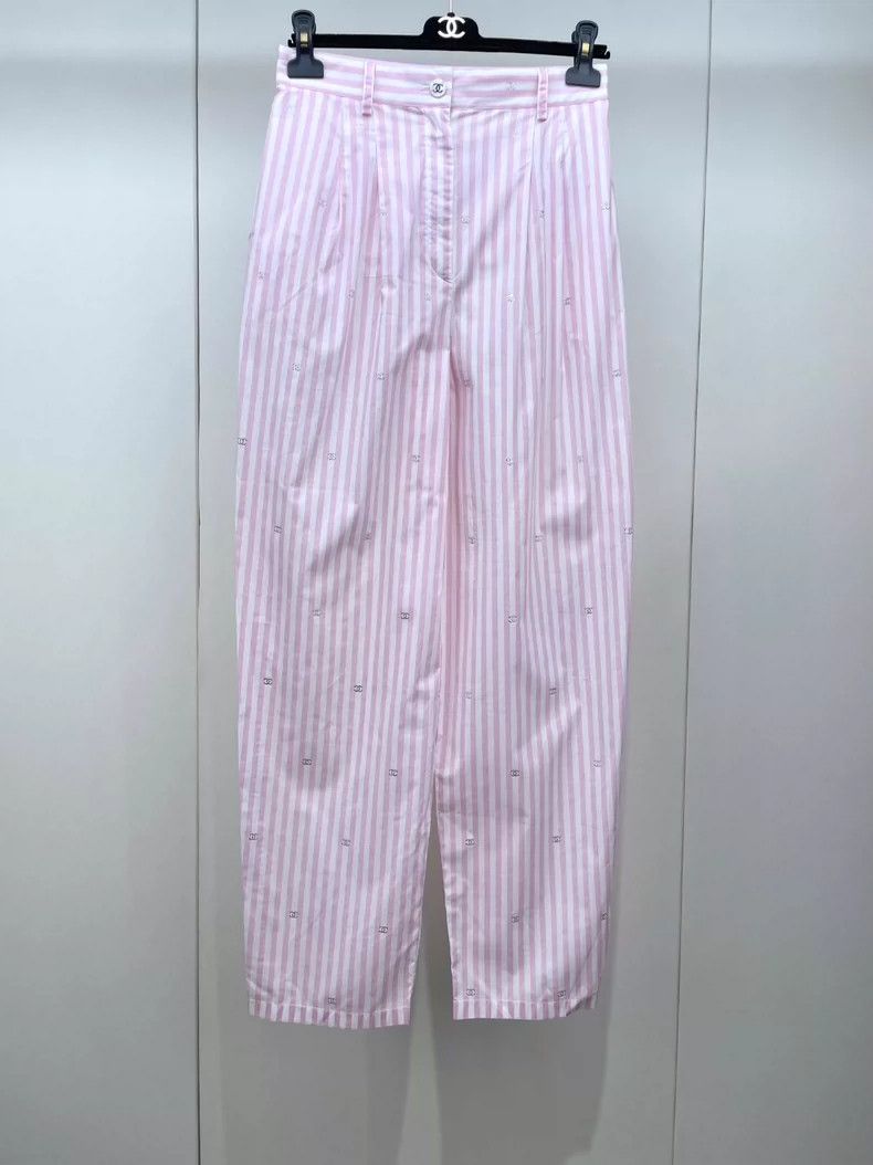 Chanel Chanel 24 pink and white striped hot diamond logo trousers Size 24" / US 00 / IT 34 - 1 Thumbnail