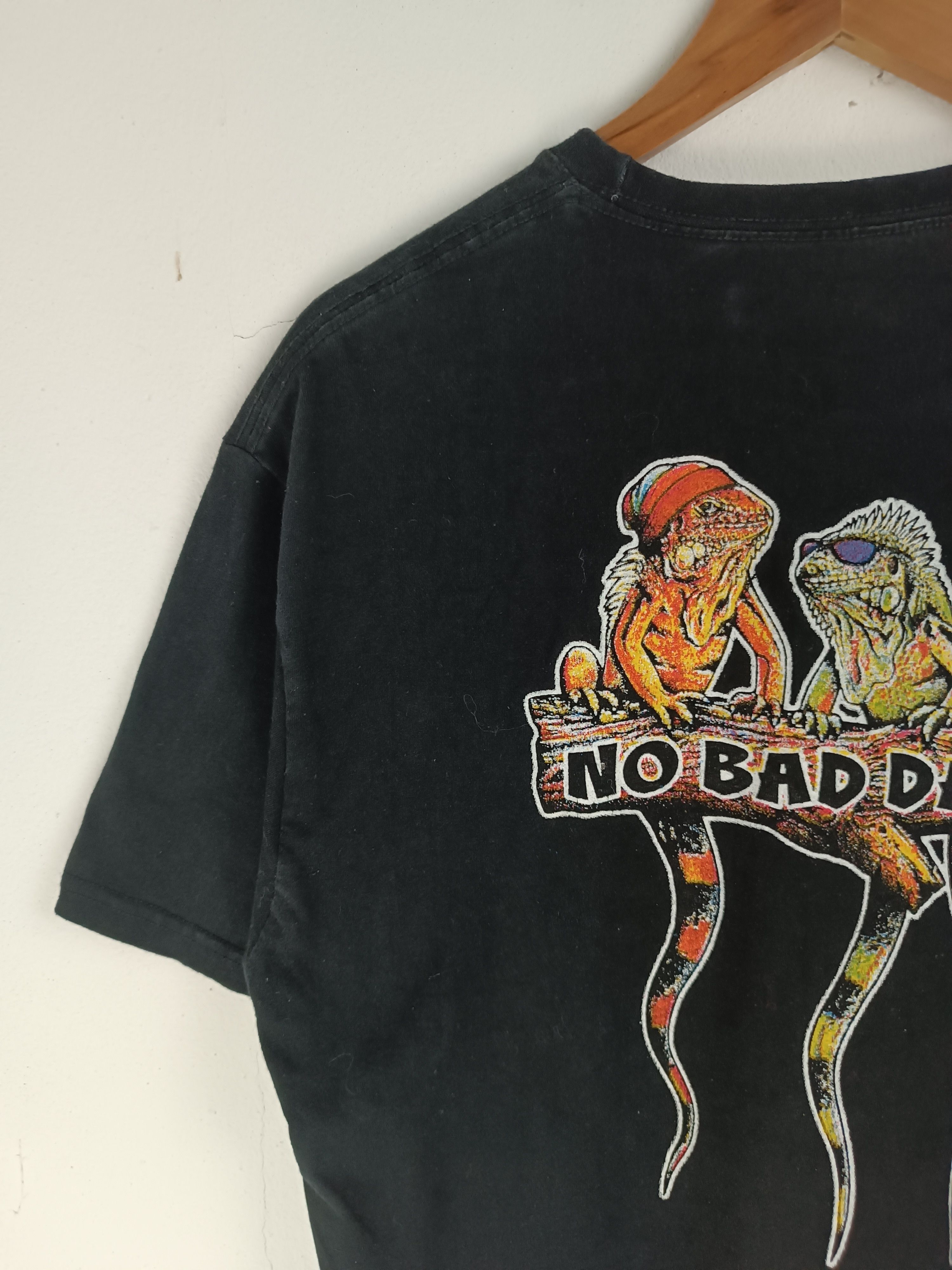 Other VINTAGE NO BAD DAYS MAZATLAN IGUANA PETS CAT DOG CUTE TEE Size US M / EU 48-50 / 2 - 10 Thumbnail