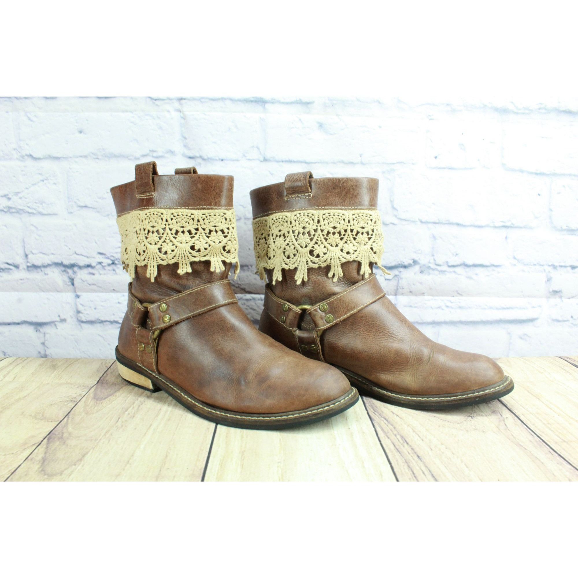 Other Latigo Zephyr Women's Leather Harness Ankle Boots Size 7 M Size US 7 / IT 37 - 2 Thumbnail