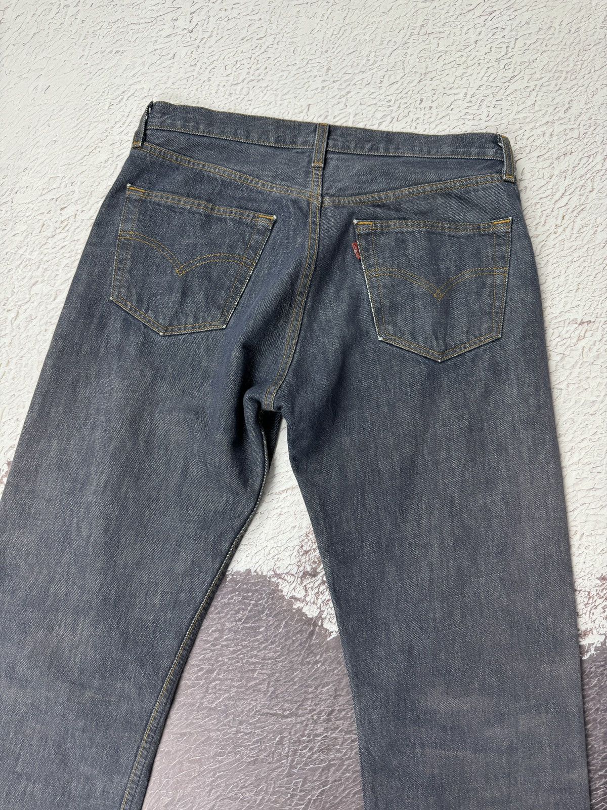 Levi's Levi’s 501 vintage y2k indigo blue faded distressed jeans Size US 33 - 16 Thumbnail