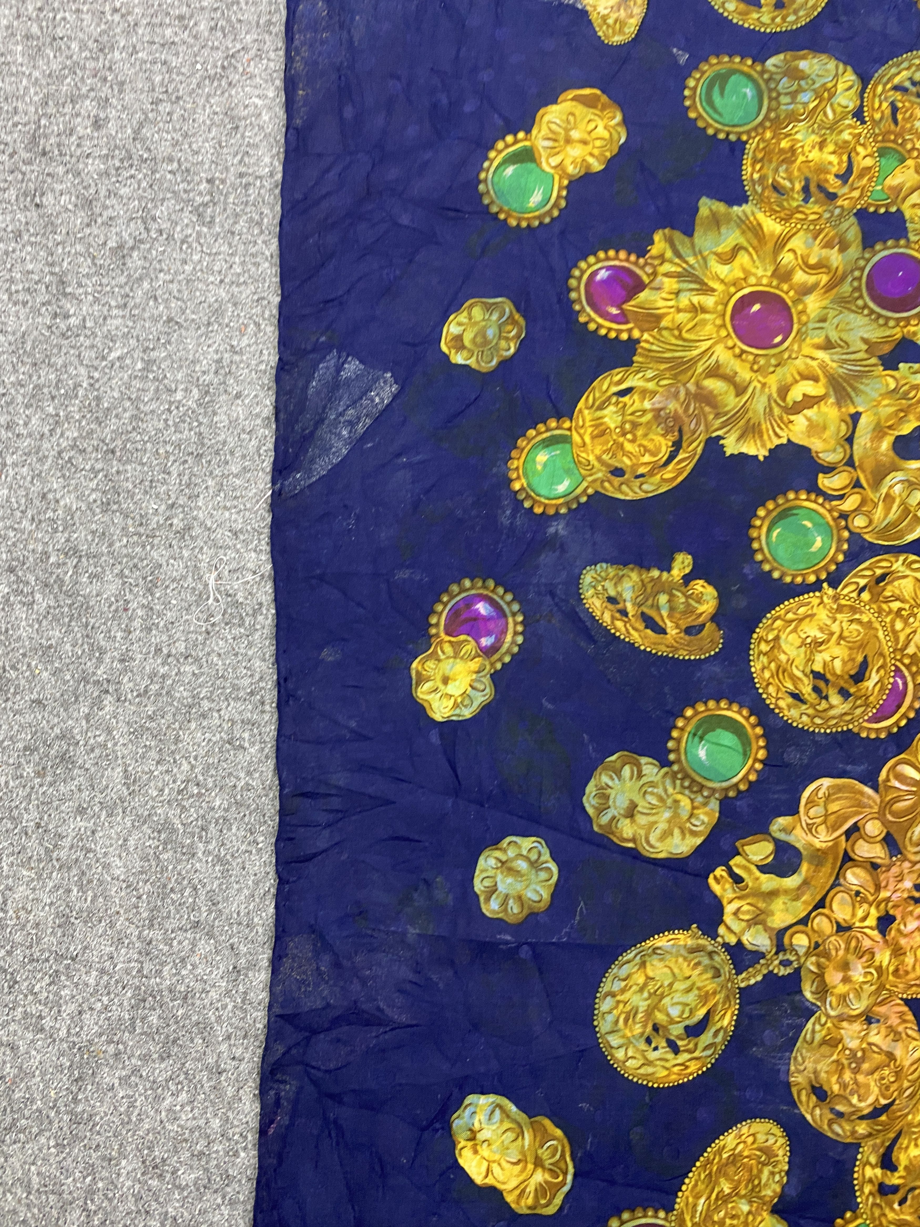 Yves Saint Laurent Yves Saint Laurent Silk Scarf / Silk Shawl SN0260 Size ONE SIZE - 6 Thumbnail