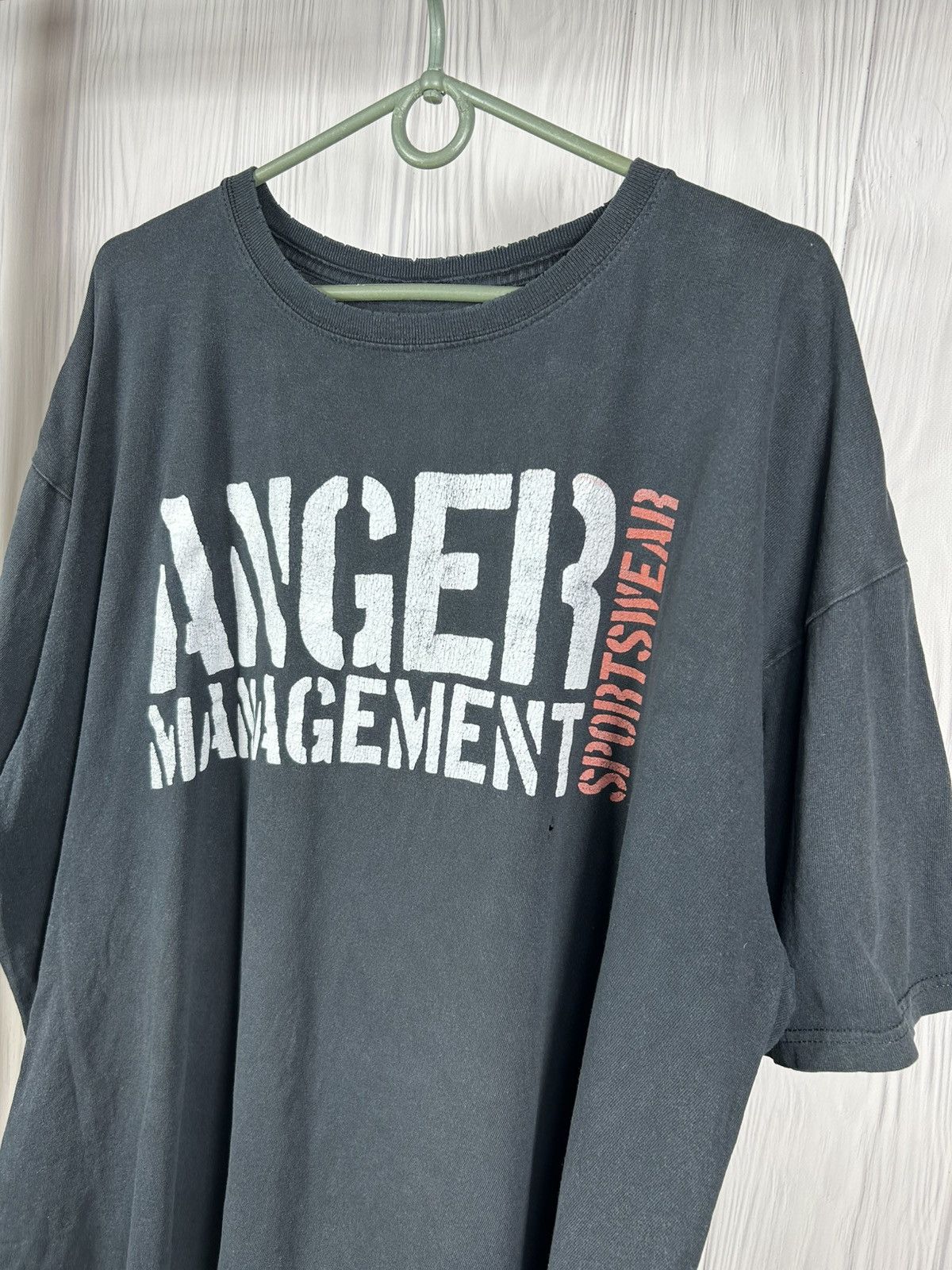 Band Tees Vintage Anger Management The Gym Is My Bitch Distressed Tee Size US XXL / EU 58 / 5 - 4 Thumbnail