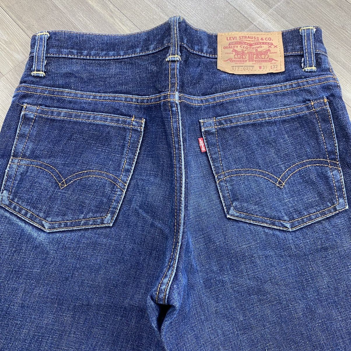 Levi's Vintage Clothing 1990s Vintage Levis 517 USA Bell Button Bootcut Flared Jeans Size US 31 - 21 Thumbnail