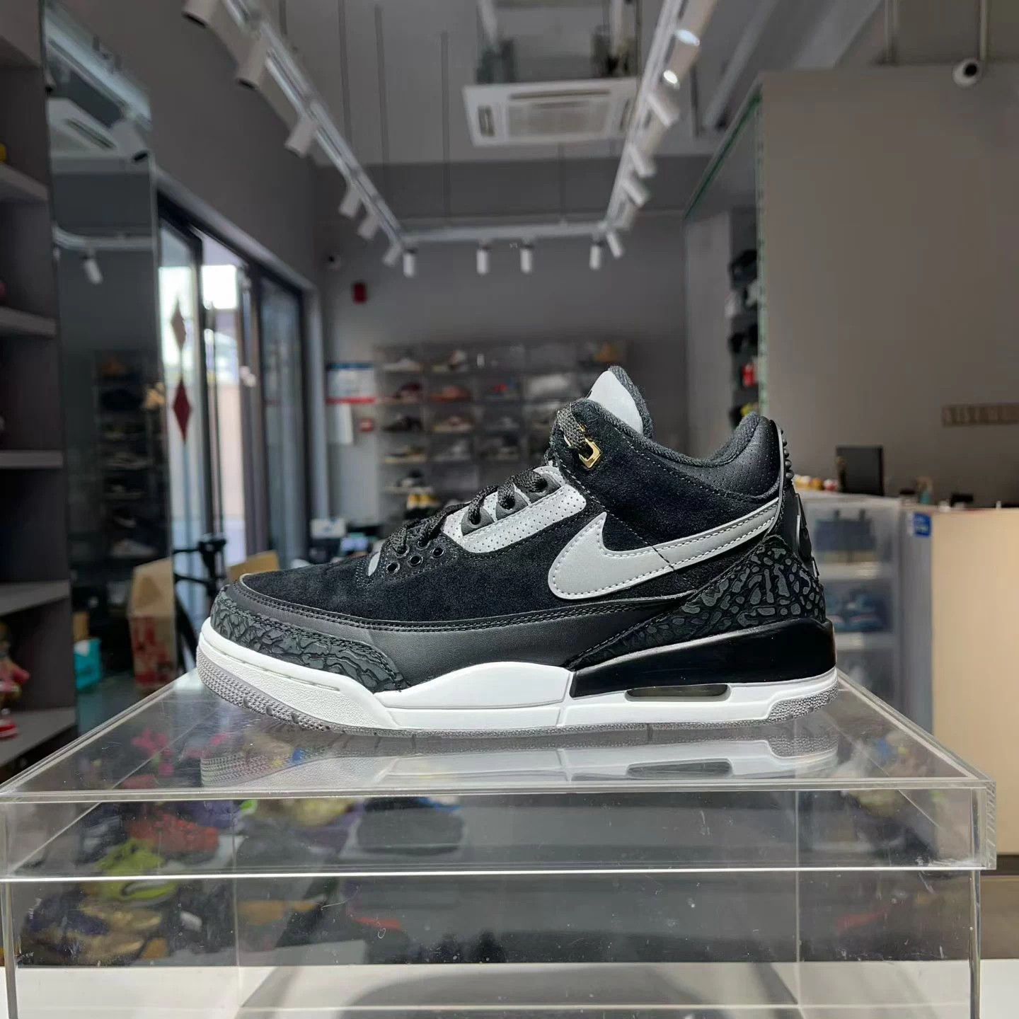 Nike AJ3 Tinker Black/White 41 Mint OG Box & Accs Size US 8 / EU 41 - 2 Thumbnail