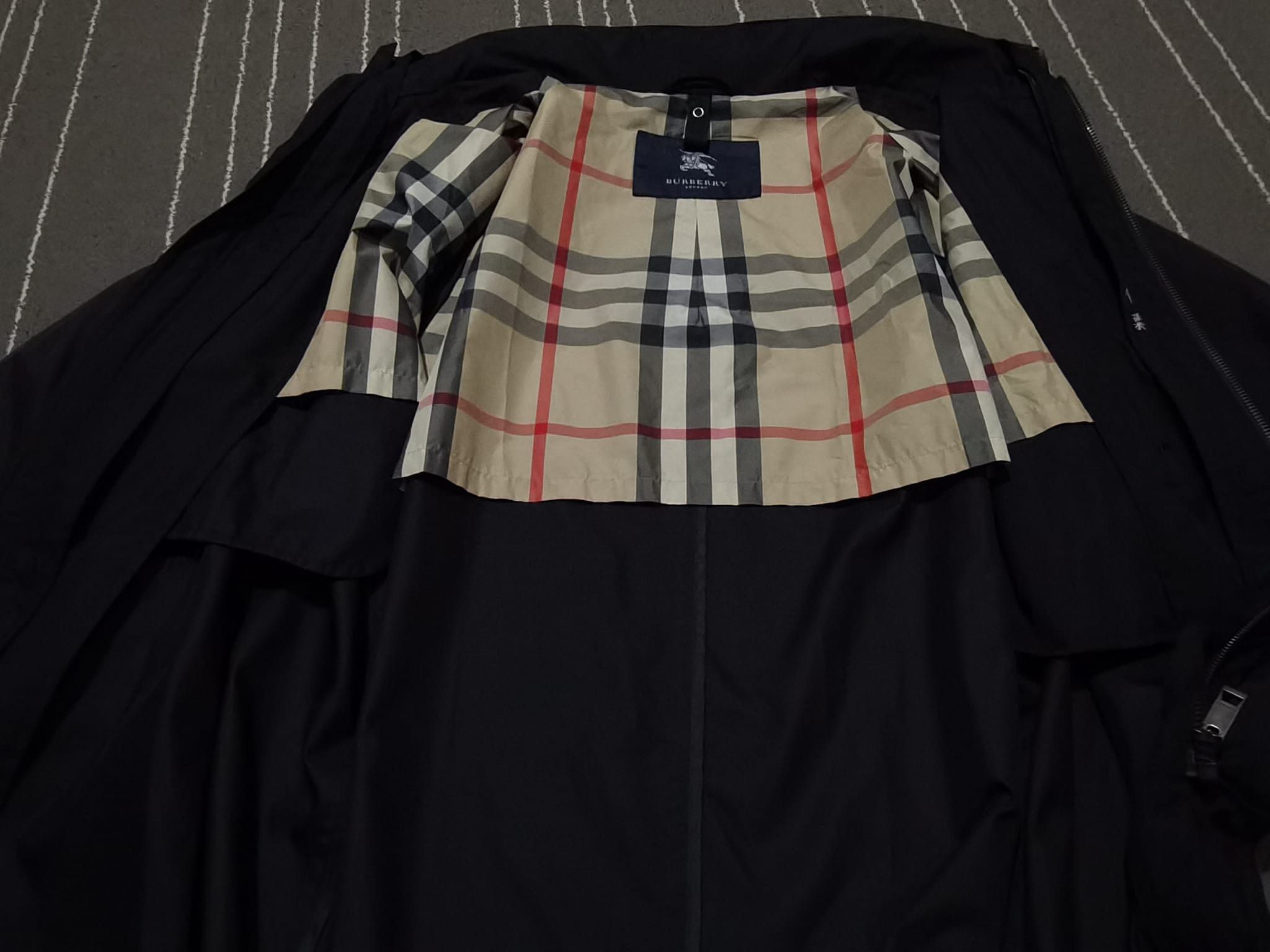 Burberry BURBERRY LONDON black parka M 2079 Size US M / EU 48-50 / 2 - 7 Thumbnail