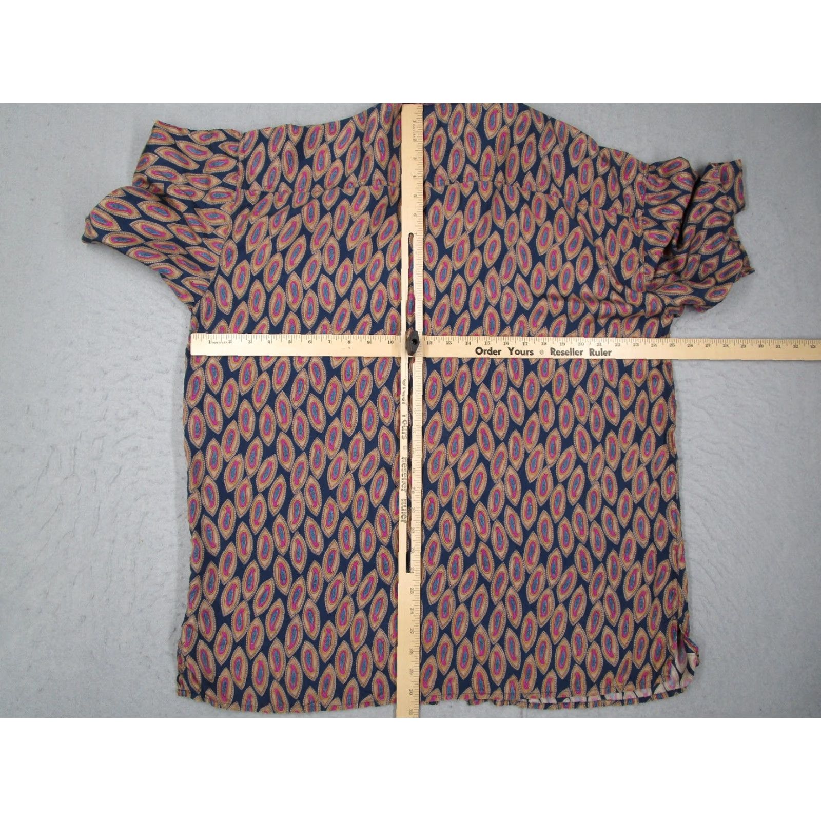 Vintage VINTAGE Silk Uomo Shirt Mens L Blue Paisley 100% Silk Short Sleeve Button Up Classic Vintage Theme 80s 90s Mens Womens? Size US L / EU 52-54 / 3 - 4 Thumbnail