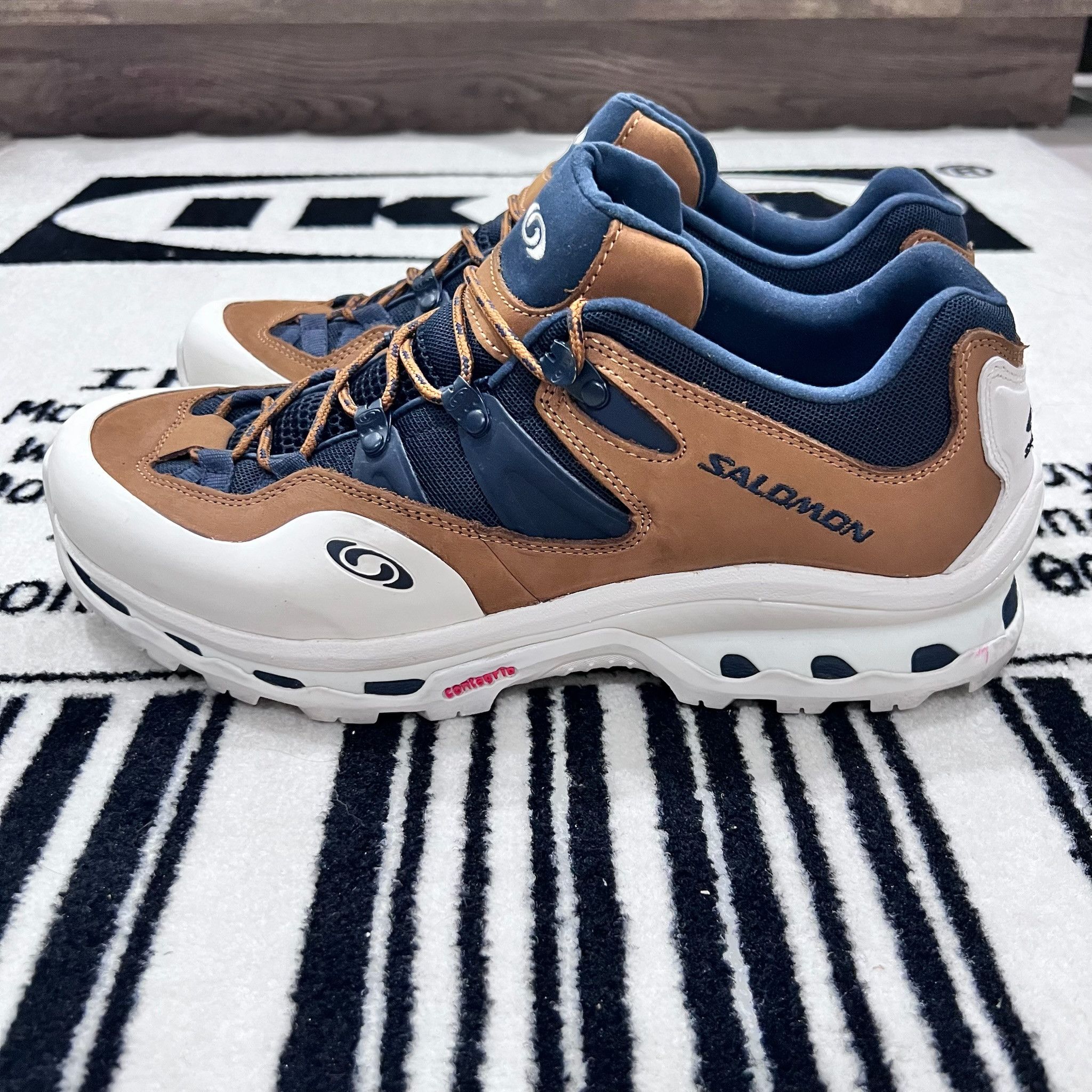 Salomon SALOMON Tan & Navy XT-QUEST 2 Casual / Hiking Sneakers Size US 11 / EU 44 - 3 Thumbnail