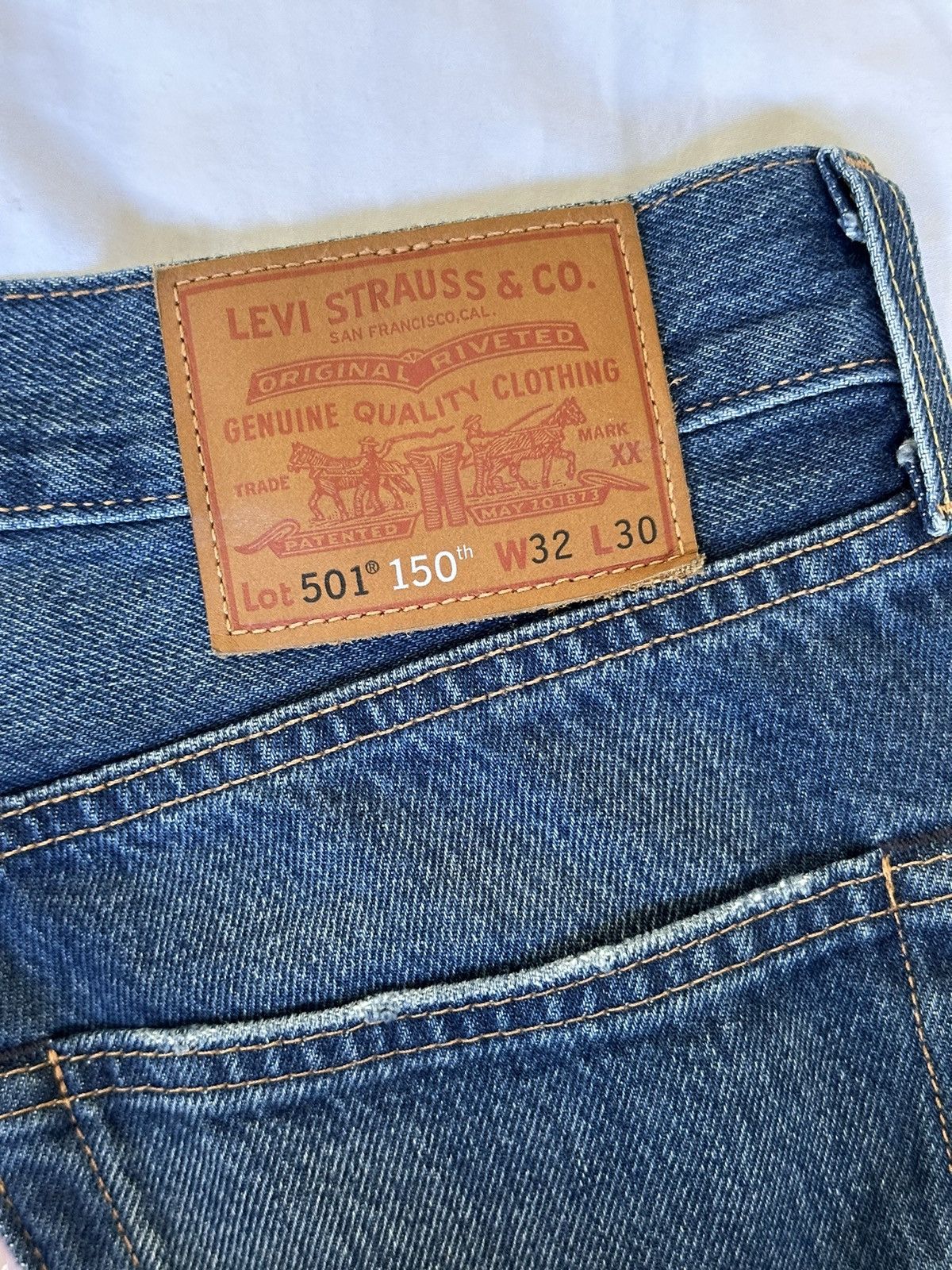 Levi's 150th anniversary 501 washed denim Size US 32 / EU 48 - 3 Thumbnail