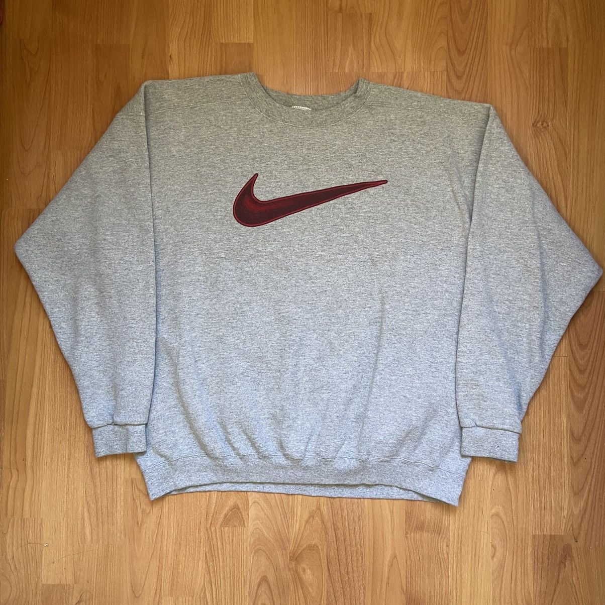 Nike Nike Swoosh Logo Vintage Crewneck Sweatshirt Men’s XL Size US XL / EU 56 / 4 - 1 Thumbnail
