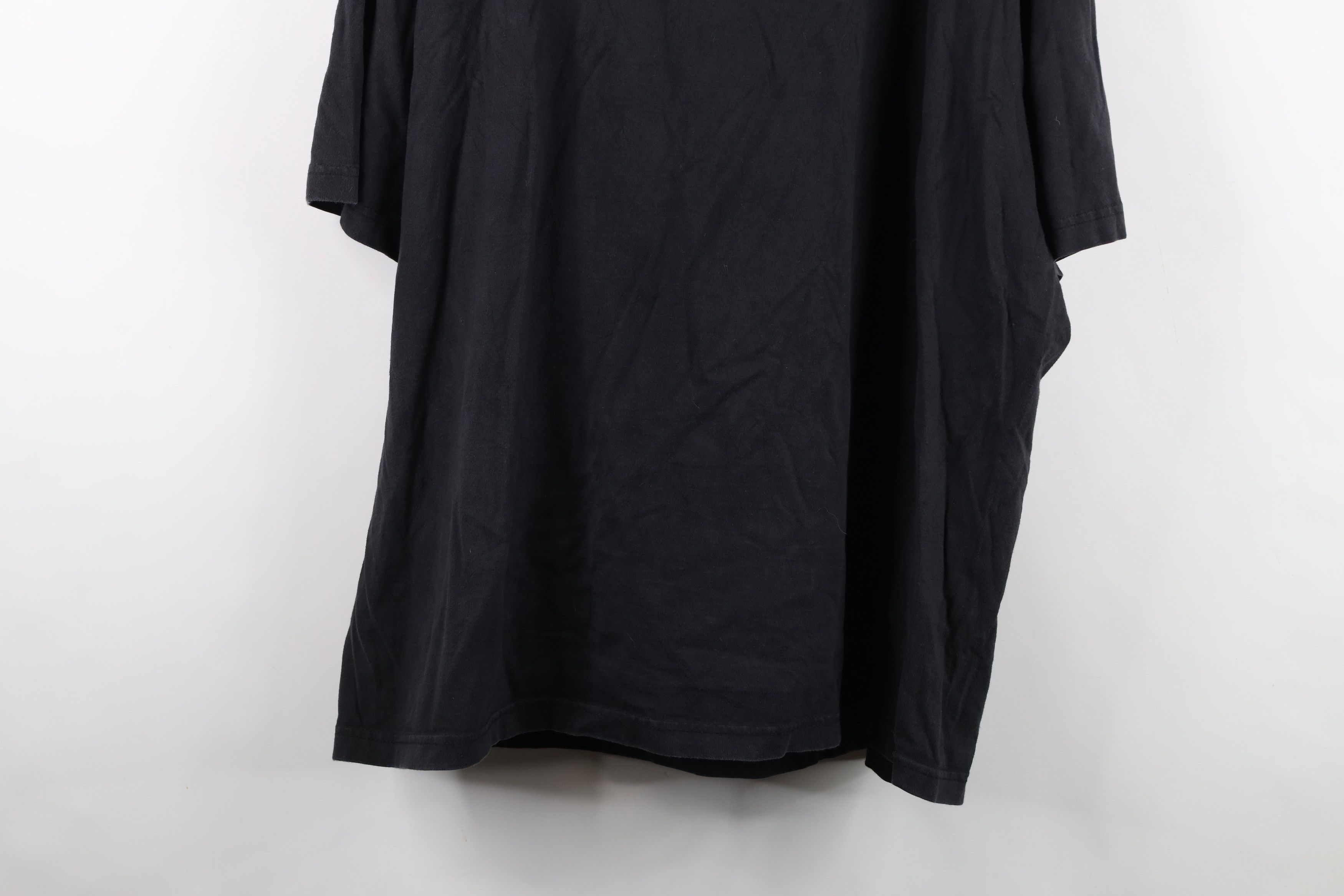 Vintage Vintage 90s The Boondock Saints Veritas Aequitas T-Shirt Size US XXL / EU 58 / 5 - 13 Thumbnail