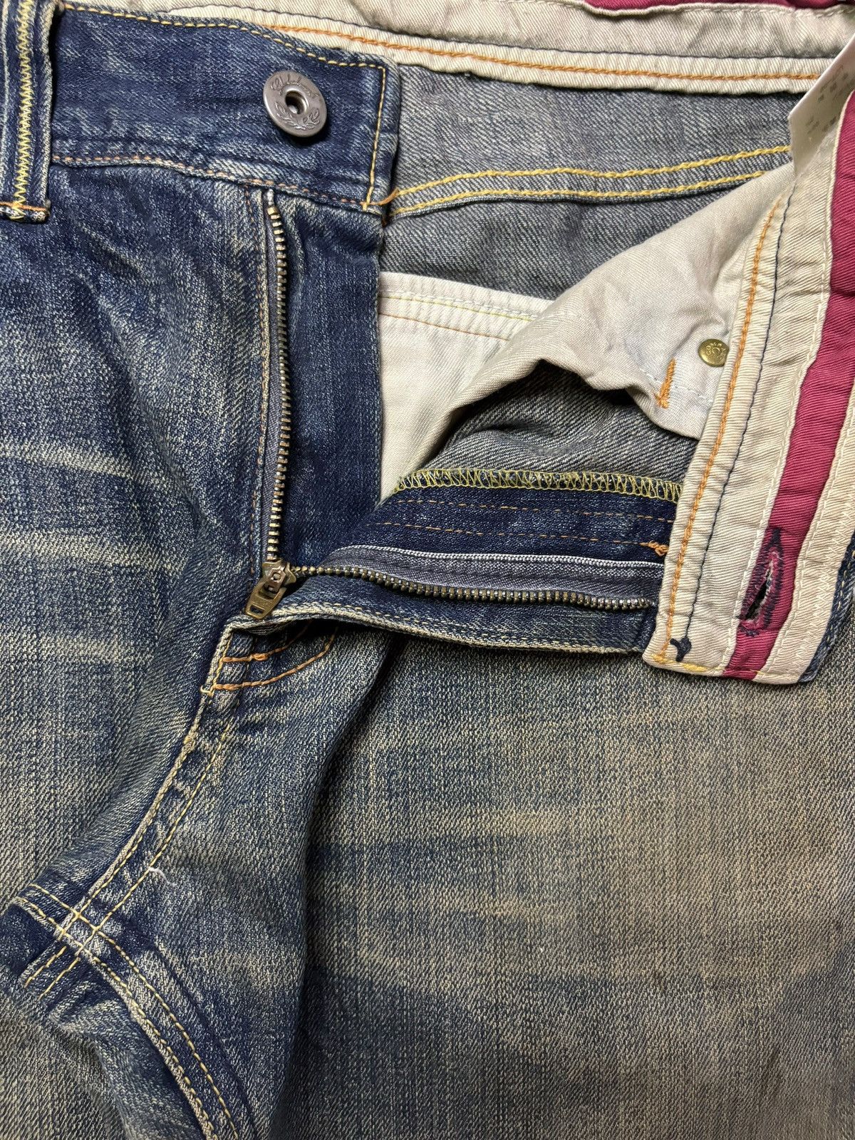 Japanese Brand Vintage Japanese Brand Mud Wash Distressed Loose Jeans Size US 32 / EU 48 - 9 Thumbnail