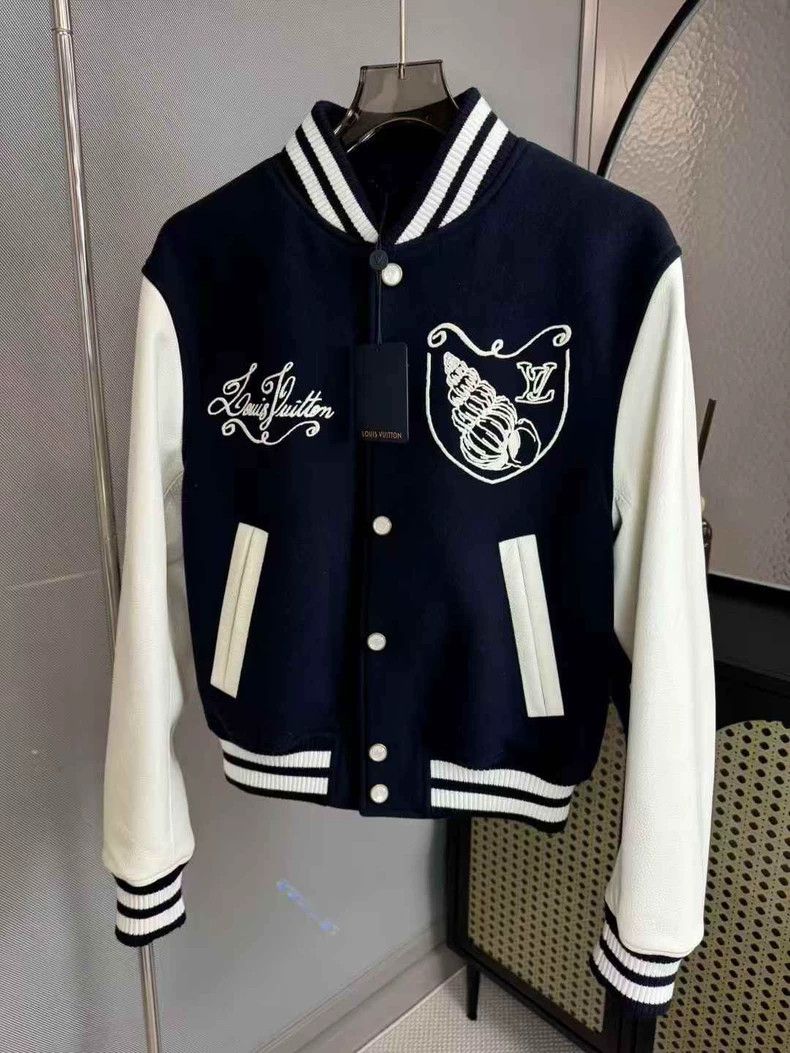 Louis Vuitton Louis Vuitton Nautical Conch Baseball Suit Nautical Conch B Size US S / EU 44-46 / 1 - 1 Thumbnail