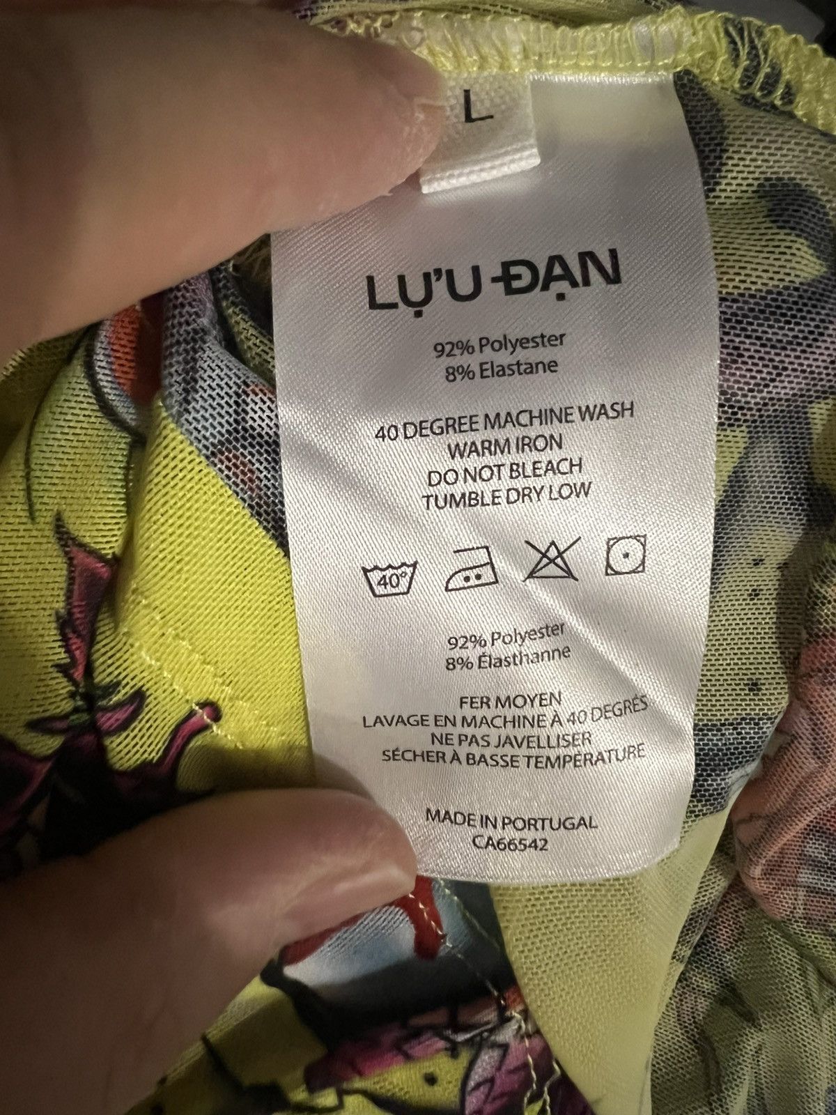 LUU DAN LỰU ĐẠN Yellow Tattoo Long Sleeve Tee (Unisex) Size US M / EU 48-50 / 2 - 4 Thumbnail
