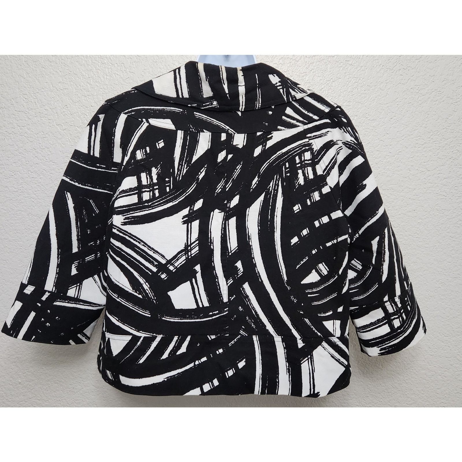Other Black White Abstract Print 3 Button Cropped Blazer Large/XL Size L / US 10 / IT 46 - 4 Thumbnail