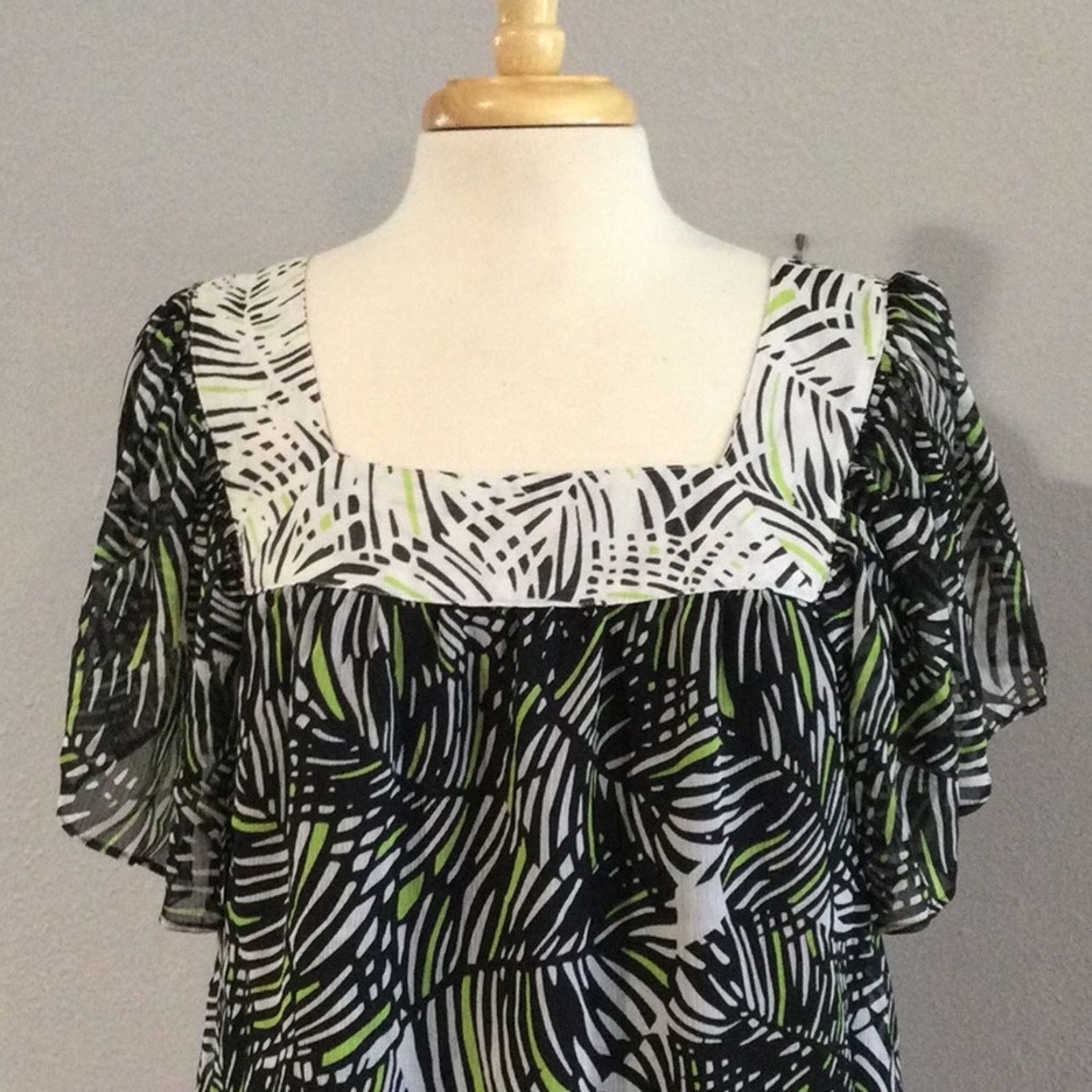 Worthington Worthington Foliage Print Flutter Sleeve Square Neck Top L Size L / US 10 / IT 46 - 2 Thumbnail