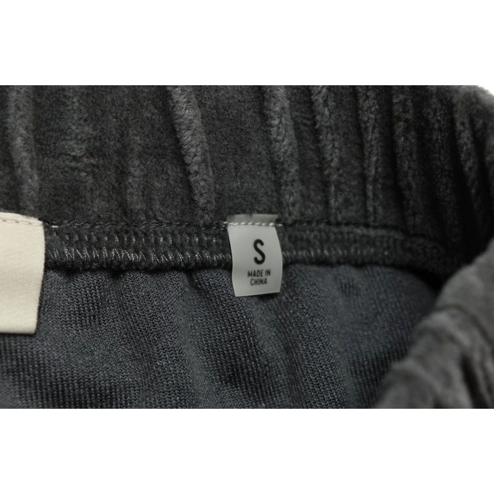 Fear of God Fear of God ESSENTIALS Velour Beach Shorts Womens Small Gray Pull-On Relaxed Fit Size 28" / US 6 / IT 42 - 6 Thumbnail