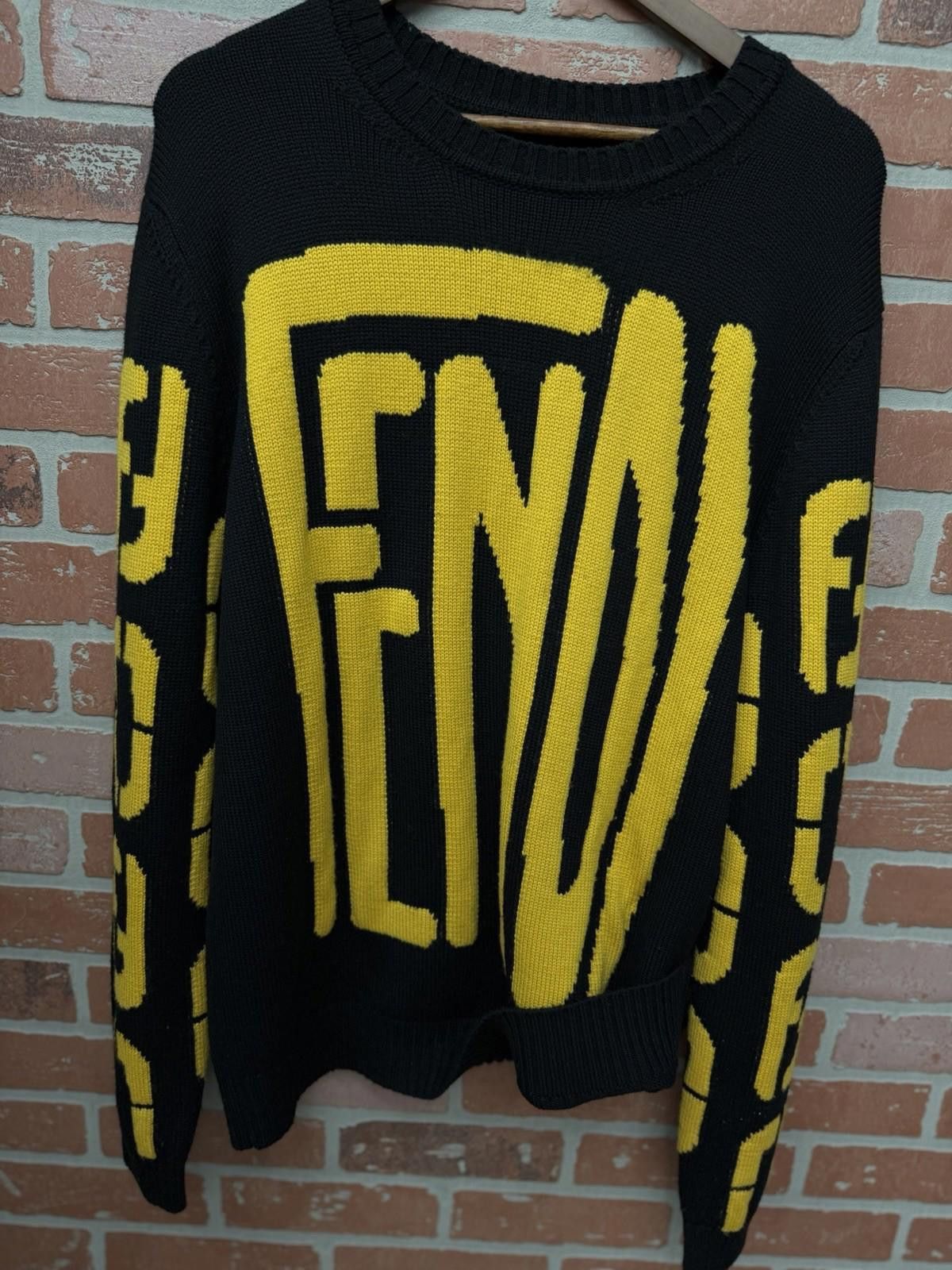 Fendi Men's Fendi Brown, Black & Yellow Sweater Size 52 Knit $1k Size US L / EU 52-54 / 3 - 4 Thumbnail