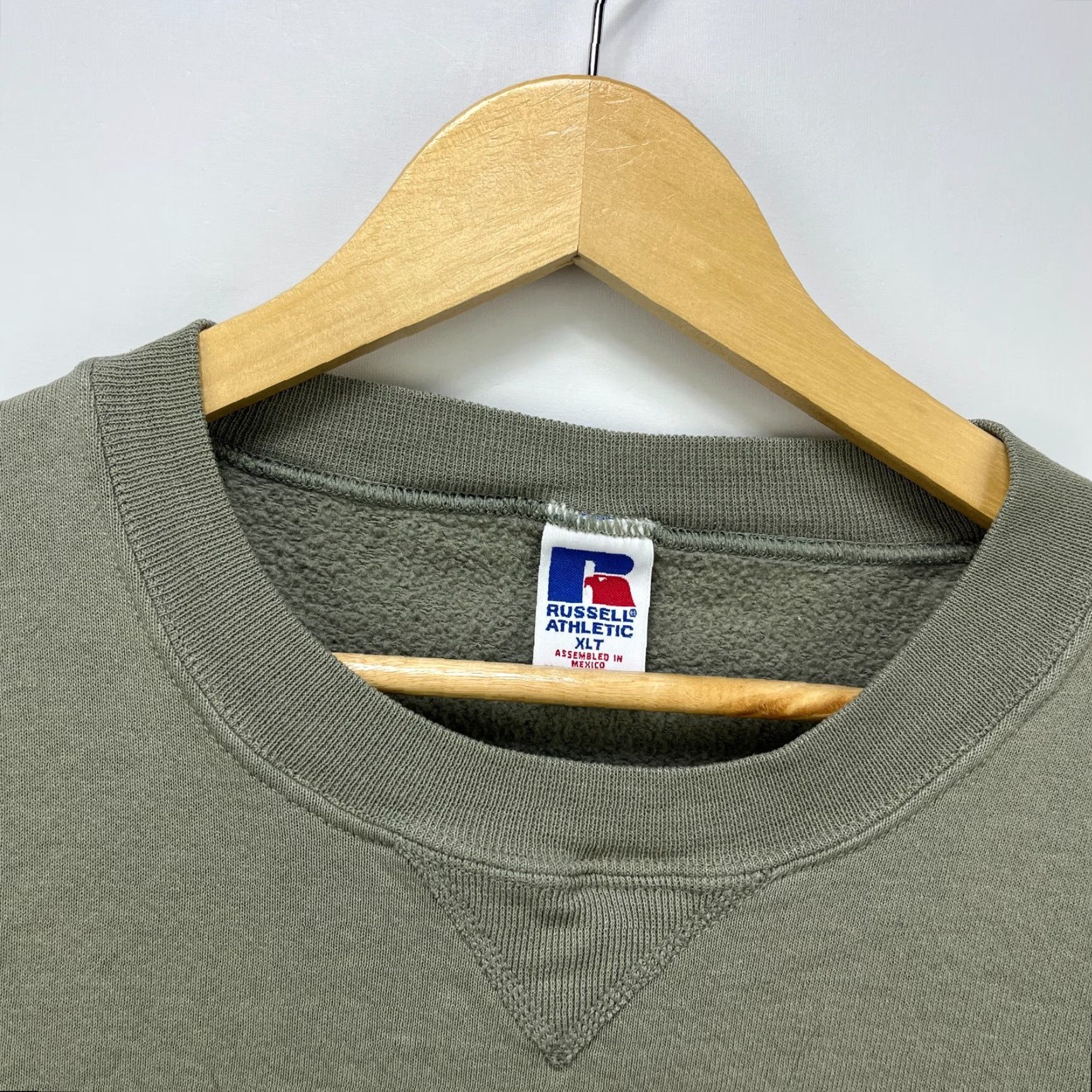 Russell Athletic VINTAGE Russell Athletic Sweatshirt Men XL Green 90s Pullover Sweatshirt Size US XL / EU 56 / 4 - 3 Thumbnail