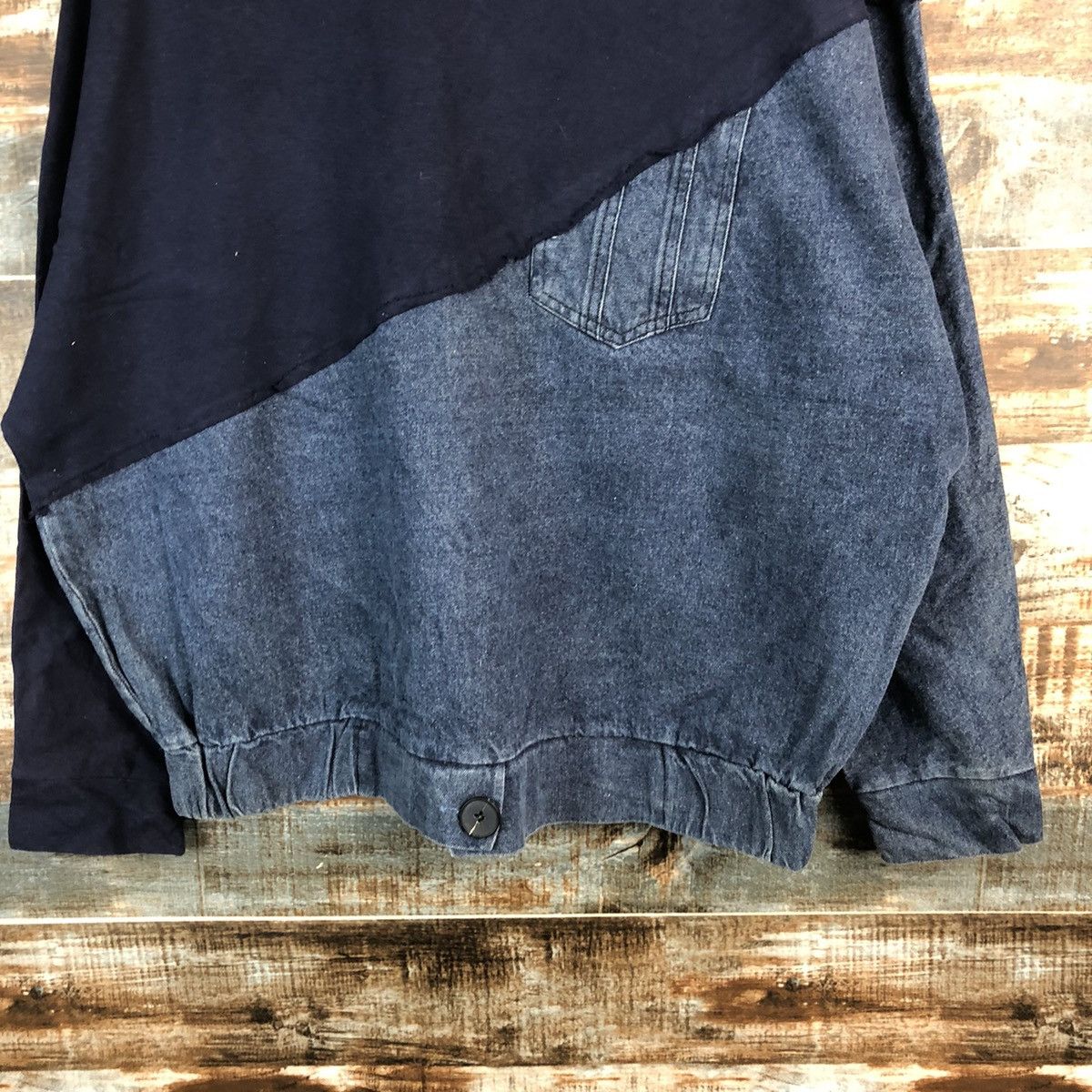 Japanese Brand Japanese Brand vintage Blue half Denim Sweatshirt #A2304 Size US L / EU 52-54 / 3 - 6 Thumbnail