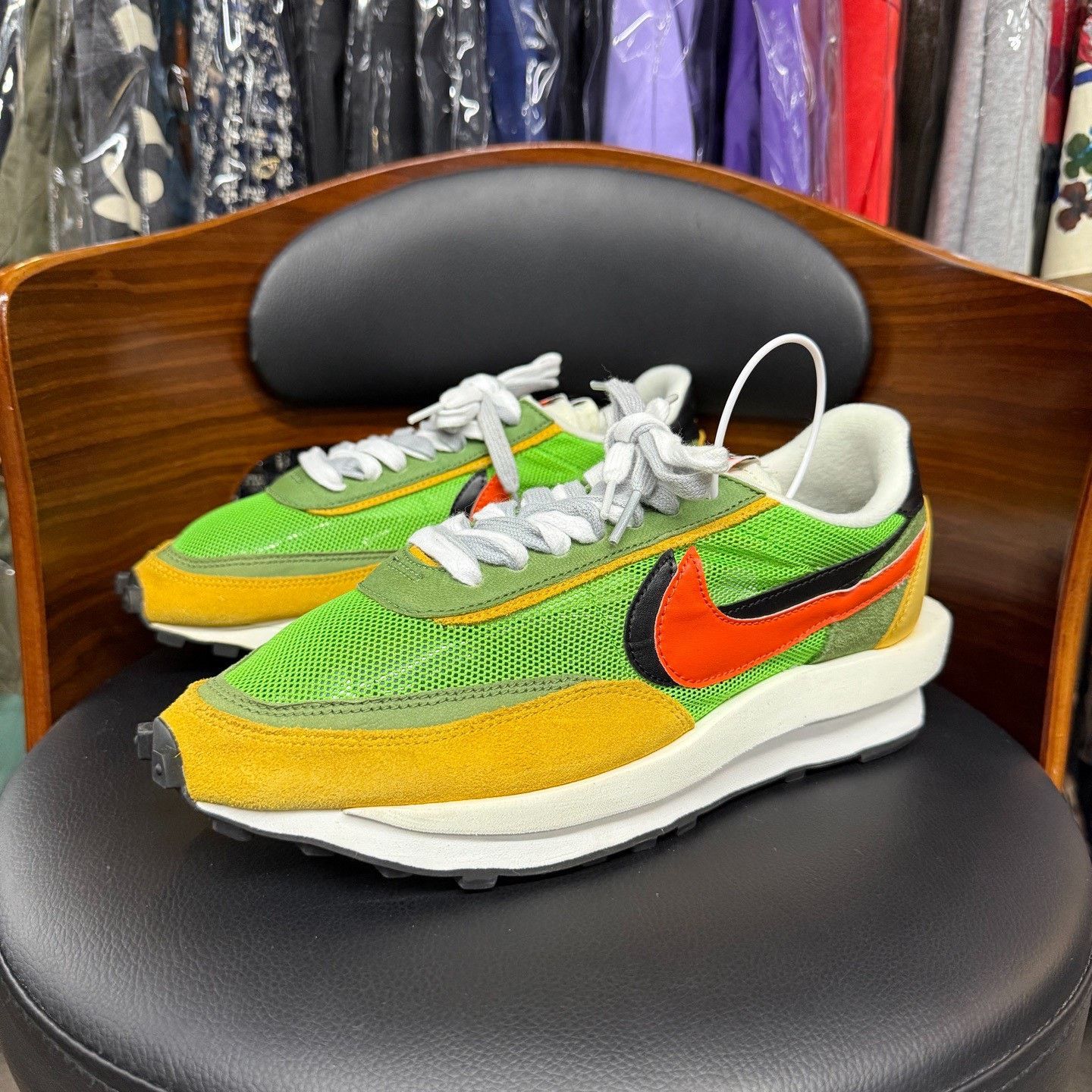 Sacai Sacai Yellow Lowtop Sneakers 10.5 Men Size US 10.5 / EU 43-44 - 1 Thumbnail