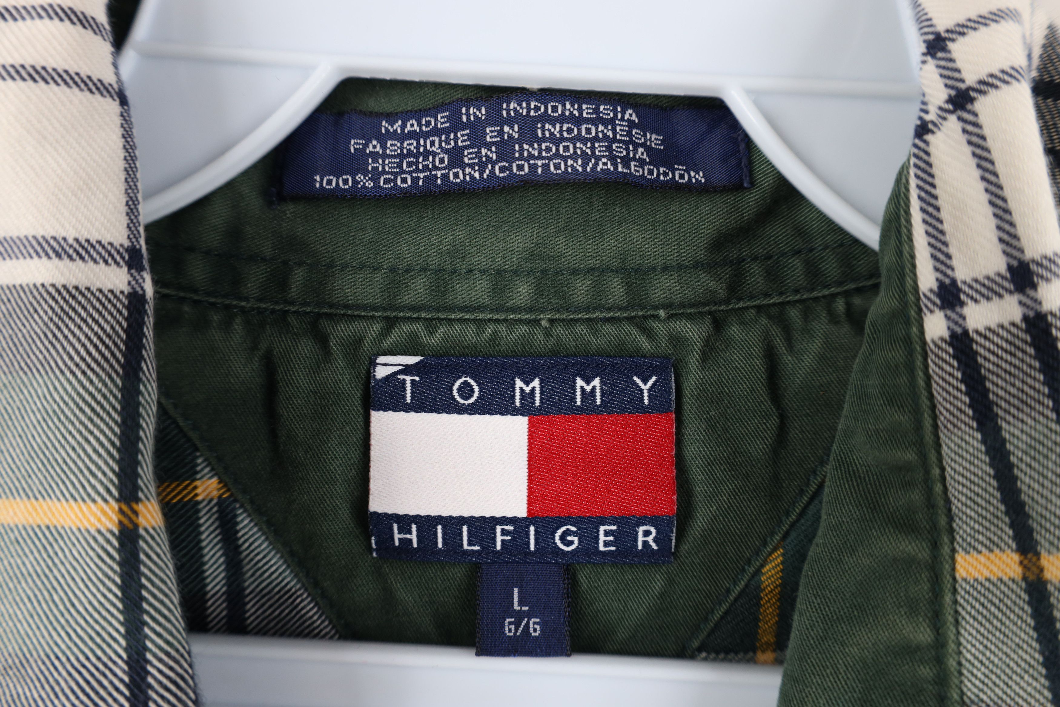 Tommy Hilfiger Vintage 90s Tommy Hilfiger Collared Button Down Shirt Size US L / EU 52-54 / 3 - 7 Thumbnail