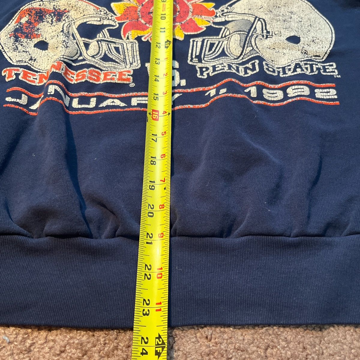Other 1992 Fiesta Bowl Penn State vs Tennessee Football Crewneck Size US L / EU 52-54 / 3 - 5 Thumbnail