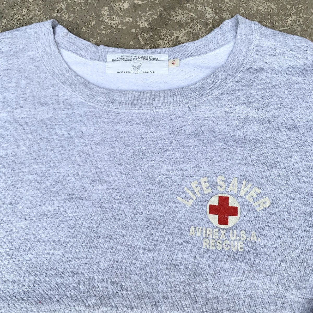 Avirex × Vintage Vintage 90s Life Saver Avirex Usa Crewneck Size US M / EU 48-50 / 2 - 6 Thumbnail