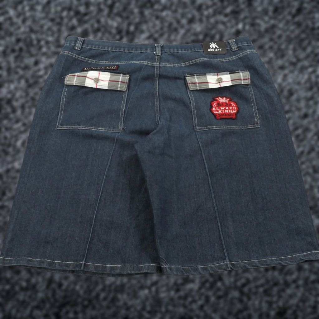 Vintage VINTAGE Red Ape Baggy Jean Shorts Mens 50 90s Grunge Skater VTG Denim Bermuda 5-Pocket Pockets Blue Goth Size US 32 / EU 48 - 1 Thumbnail