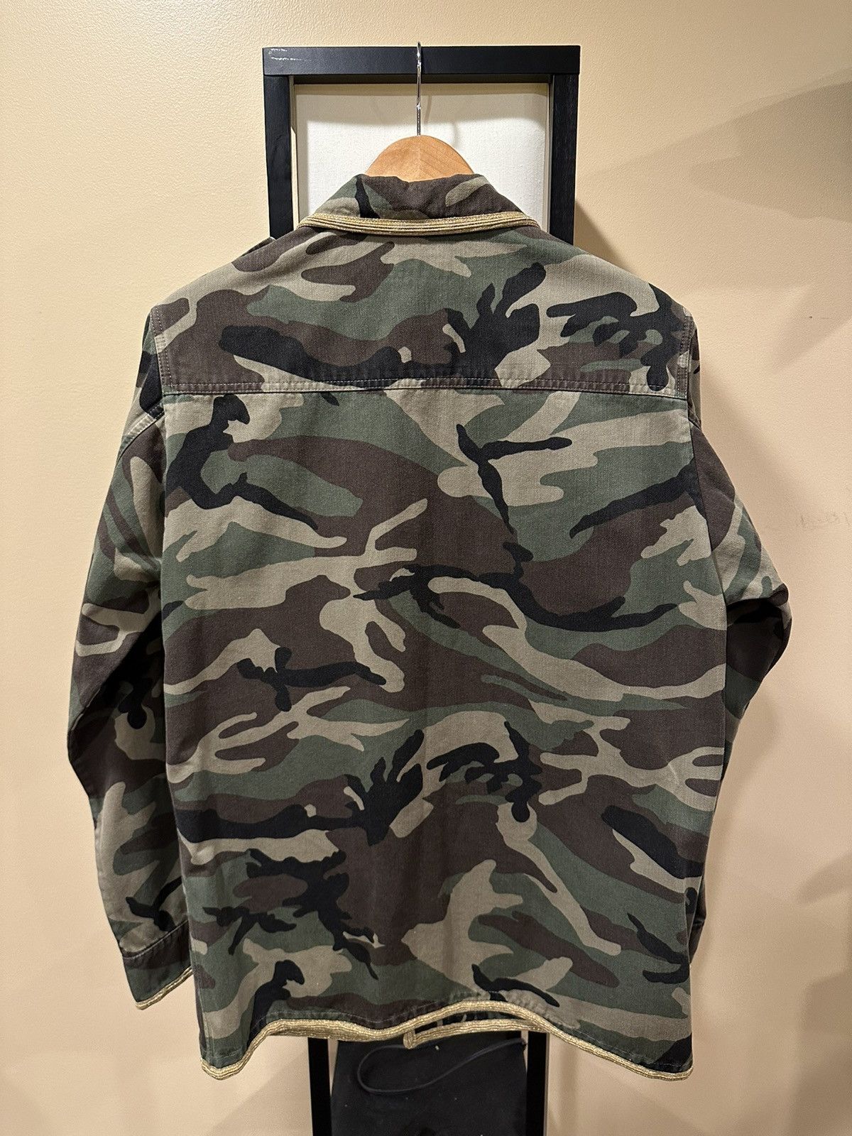 Hedi Slimane × Saint Laurent Paris Saint Laurent x Hedi Gold Trimmed M65 Military Camo Jacket Size US L / EU 52-54 / 3 - 2 Thumbnail
