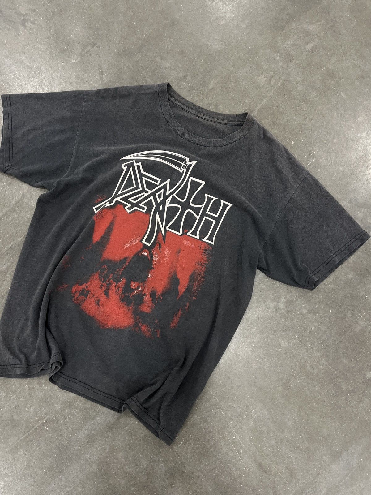 Band Tees Vintage Death tee metal band Size US M / EU 48-50 / 2 - 2 Thumbnail